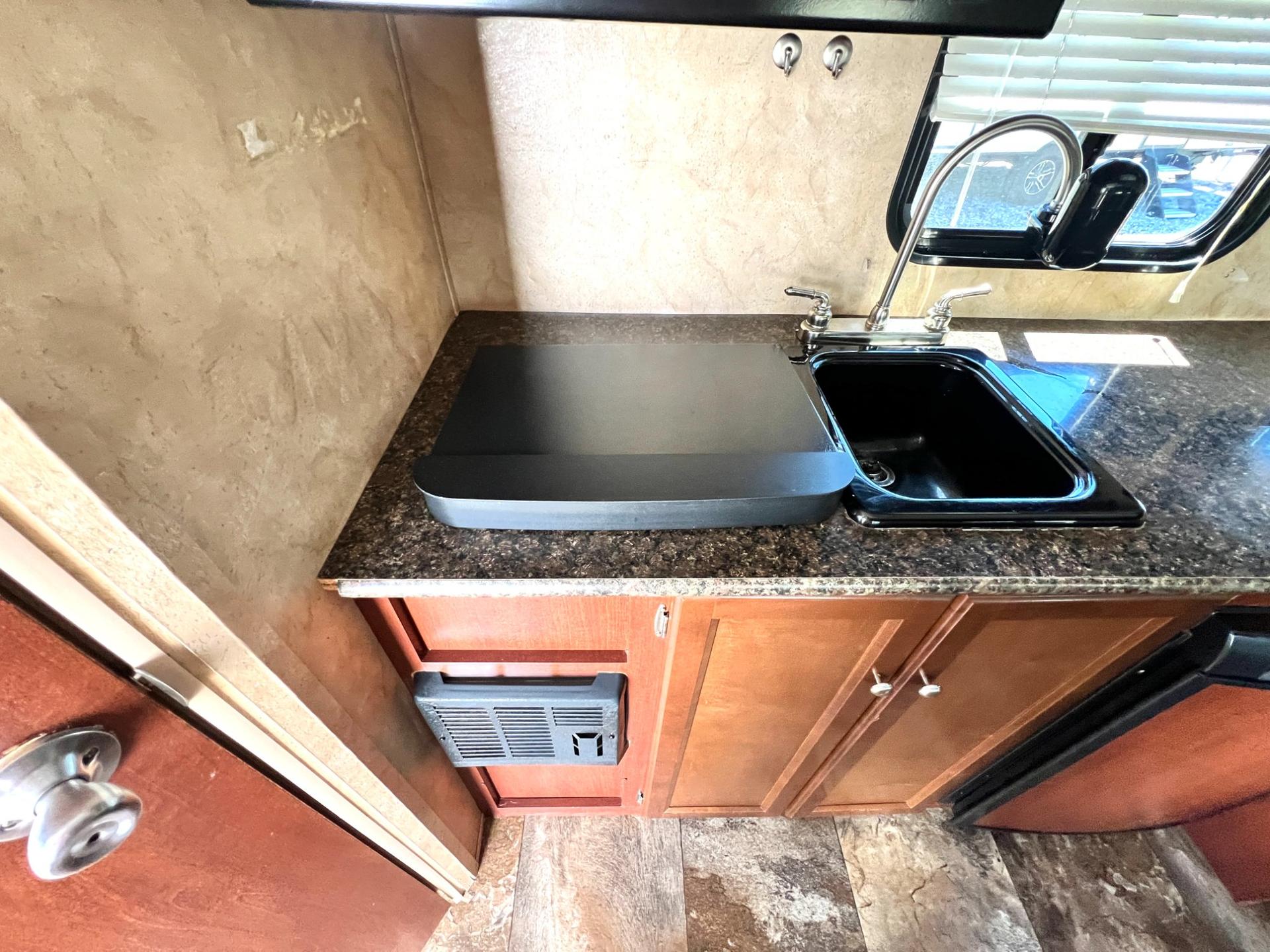 2016 Coachmen 2016 Coachmen Clipper - thumbnail 12