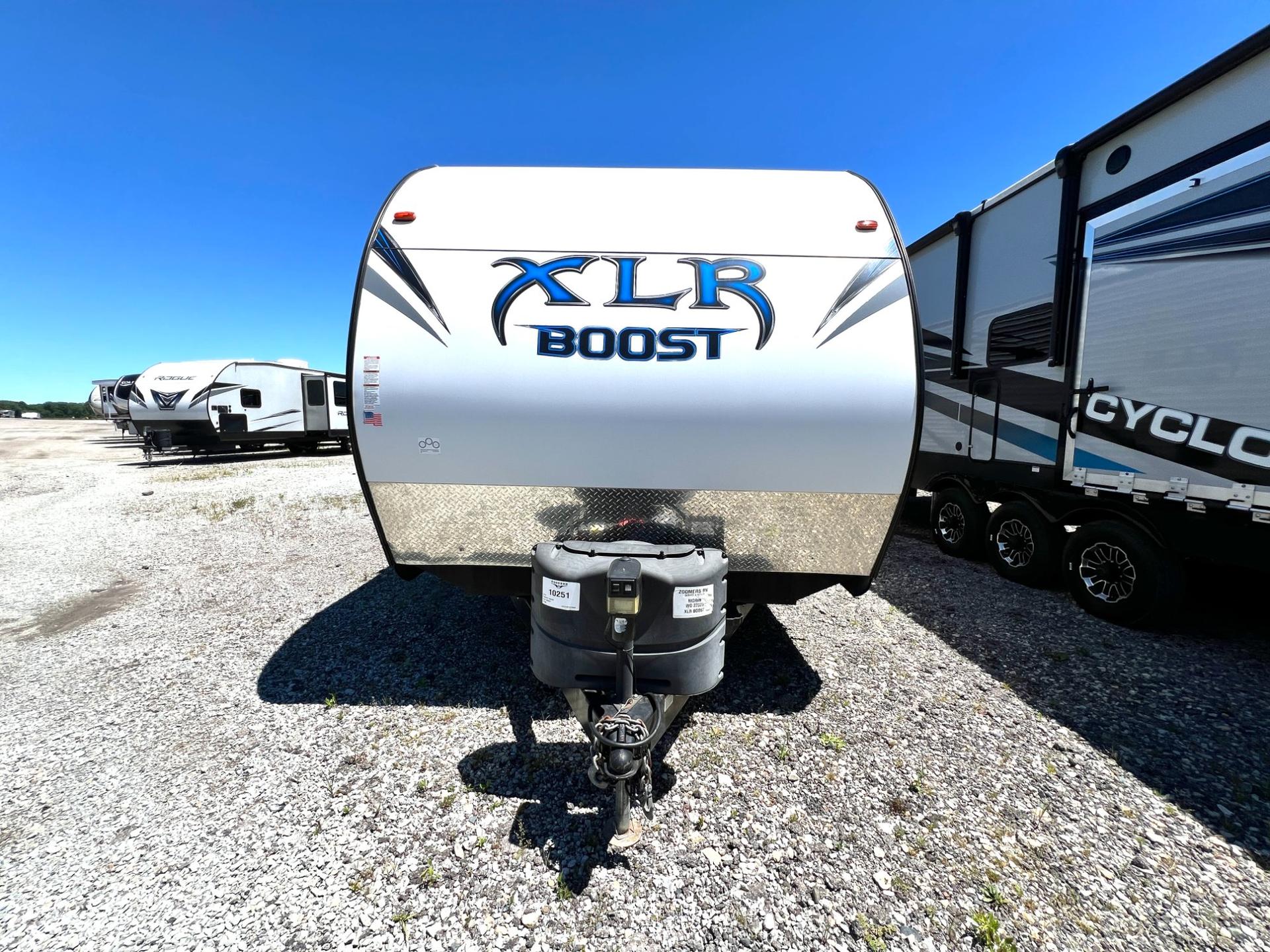 2018 Forest River 2018 Forest River XLR Boost - thumbnail 2