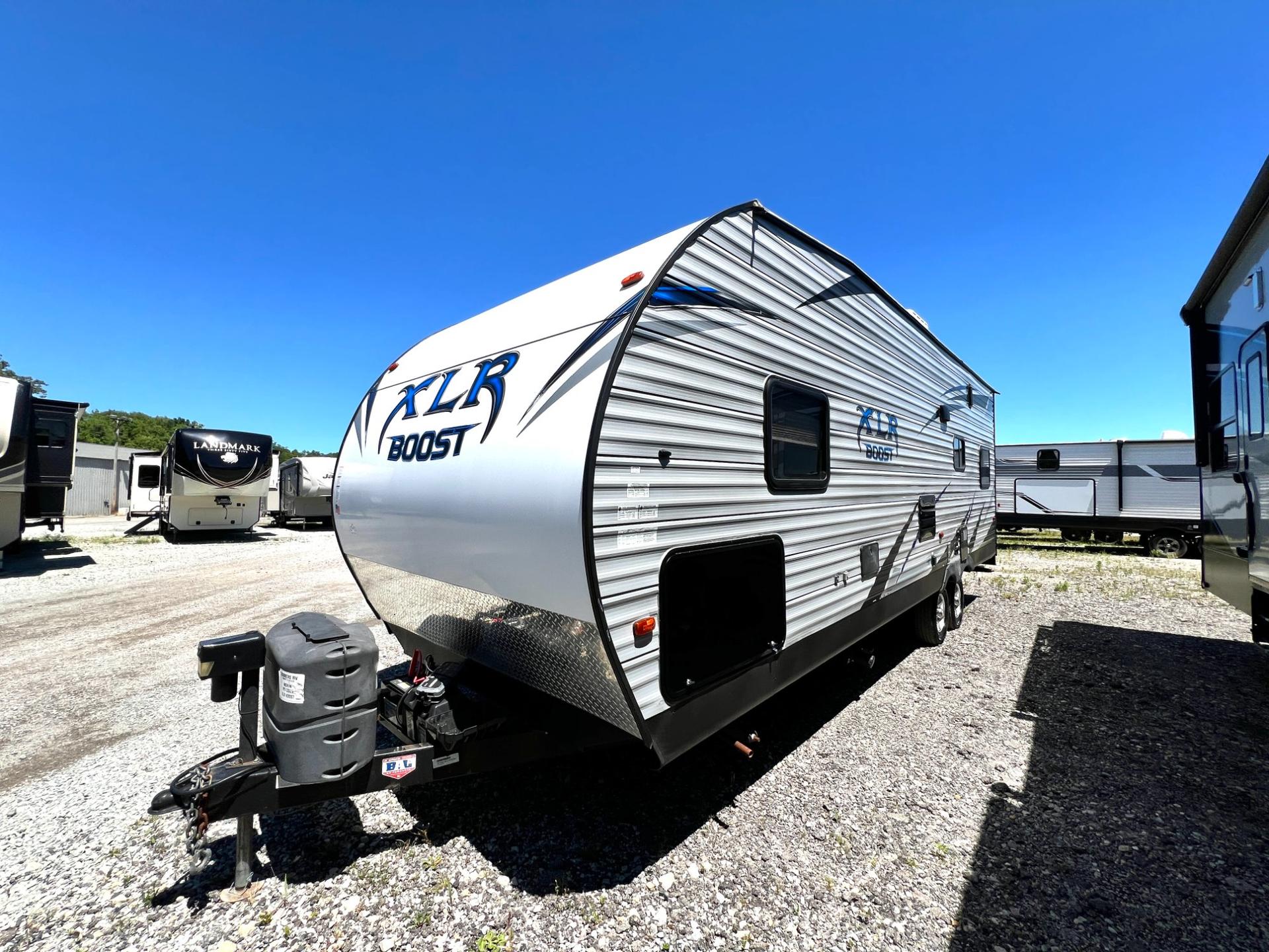2018 Forest River 2018 Forest River XLR Boost - thumbnail 3
