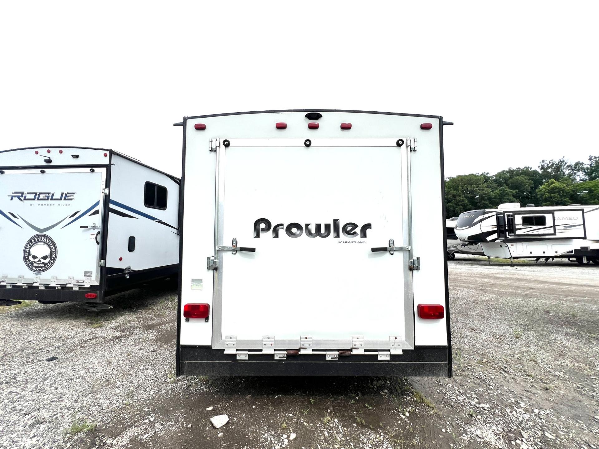 2018 Heartland 2018 Heartland Prowler Toy Hauler Series - thumbnail 5