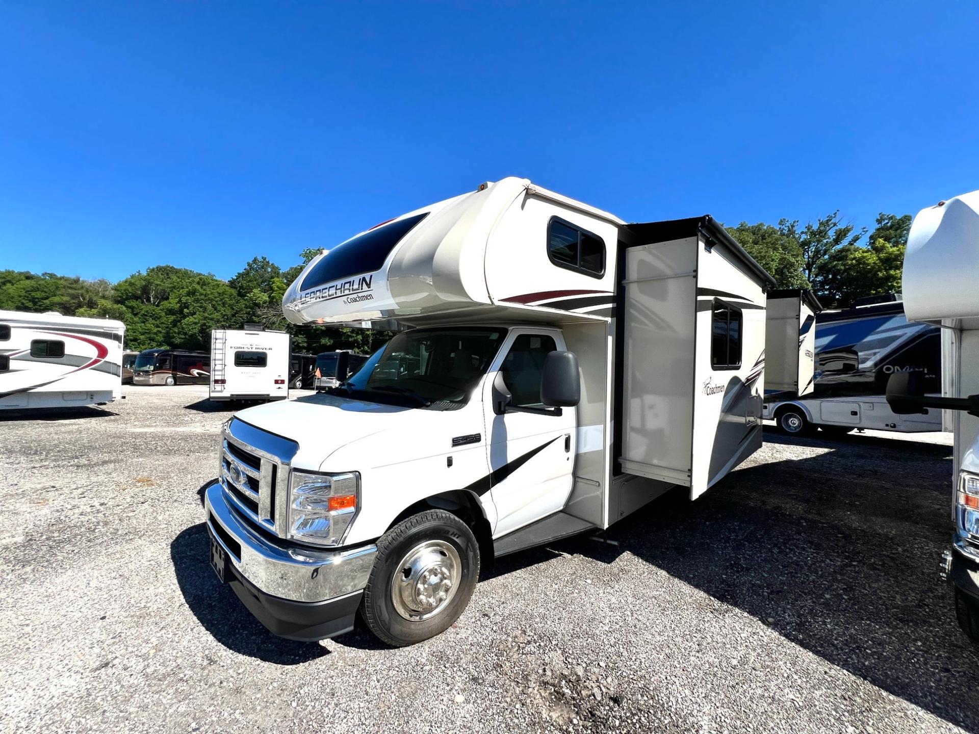 2023 Coachmen 2023 Coachmen Leprechaun - thumbnail 4