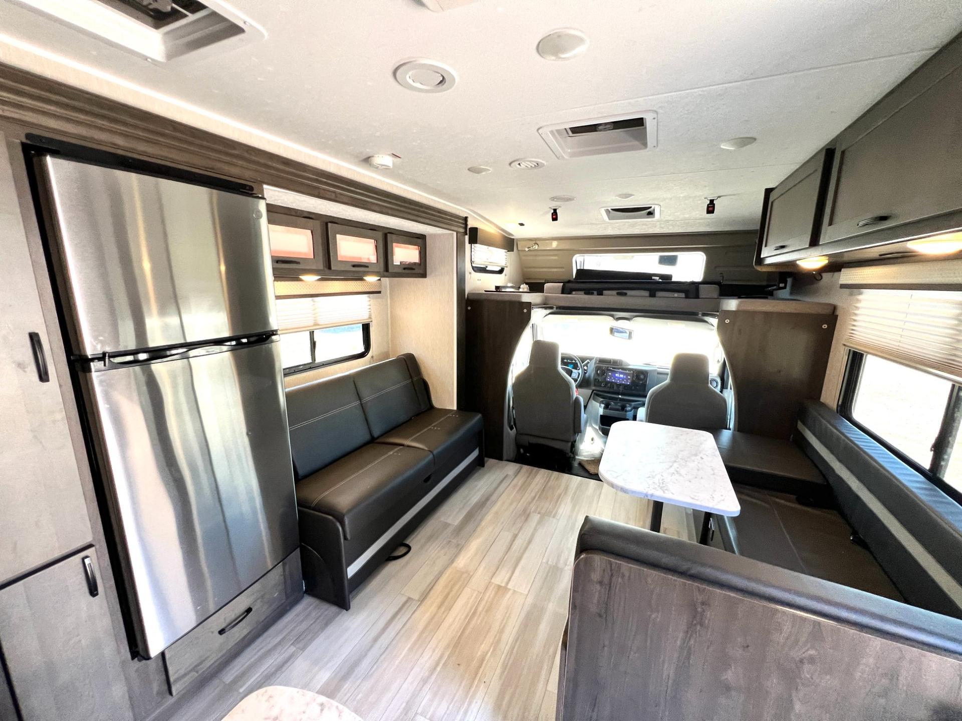 2023 Coachmen 2023 Coachmen Leprechaun - thumbnail 44