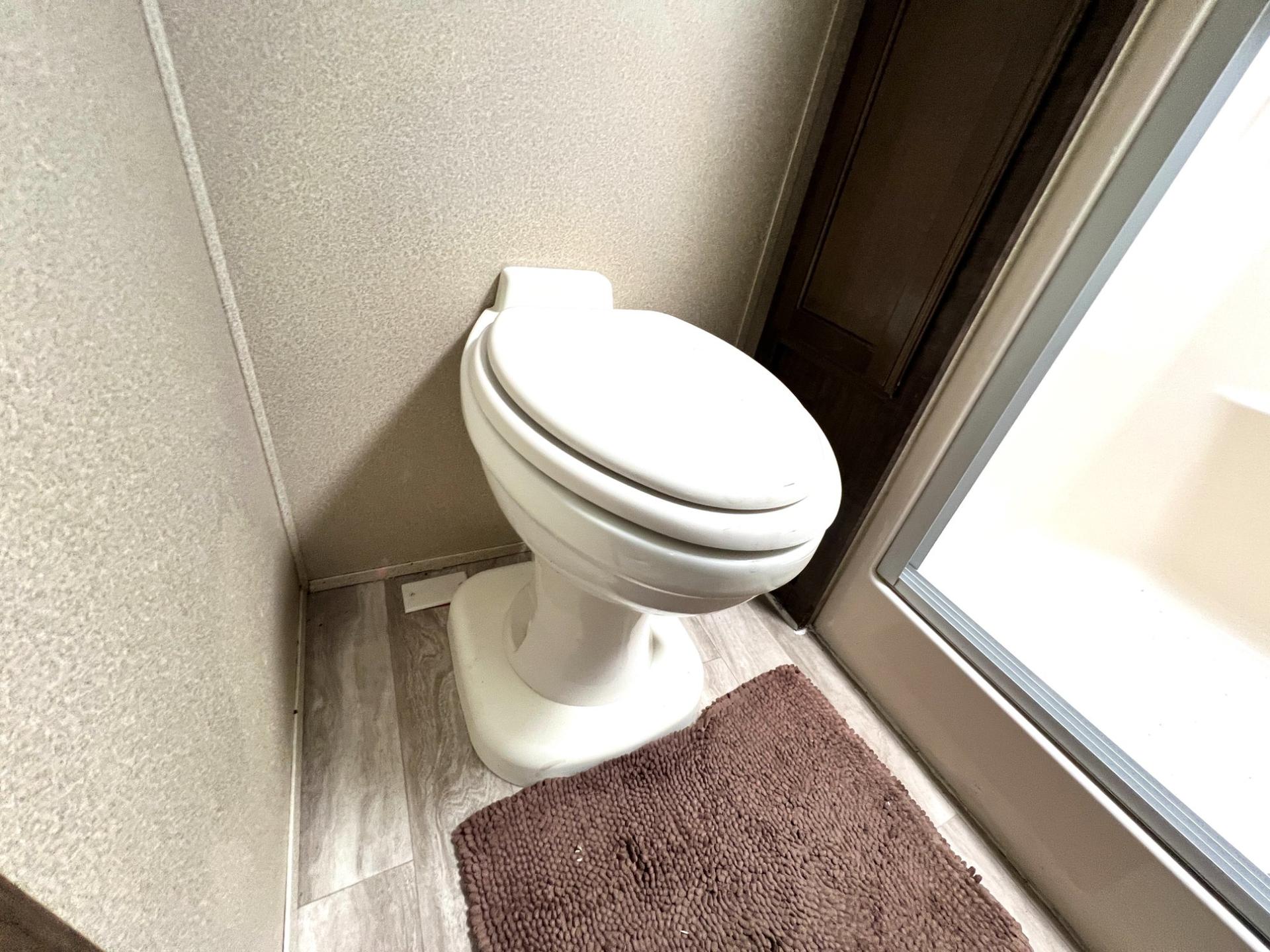 2019 Grand Design 2019 Grand Design Solitude - thumbnail 34