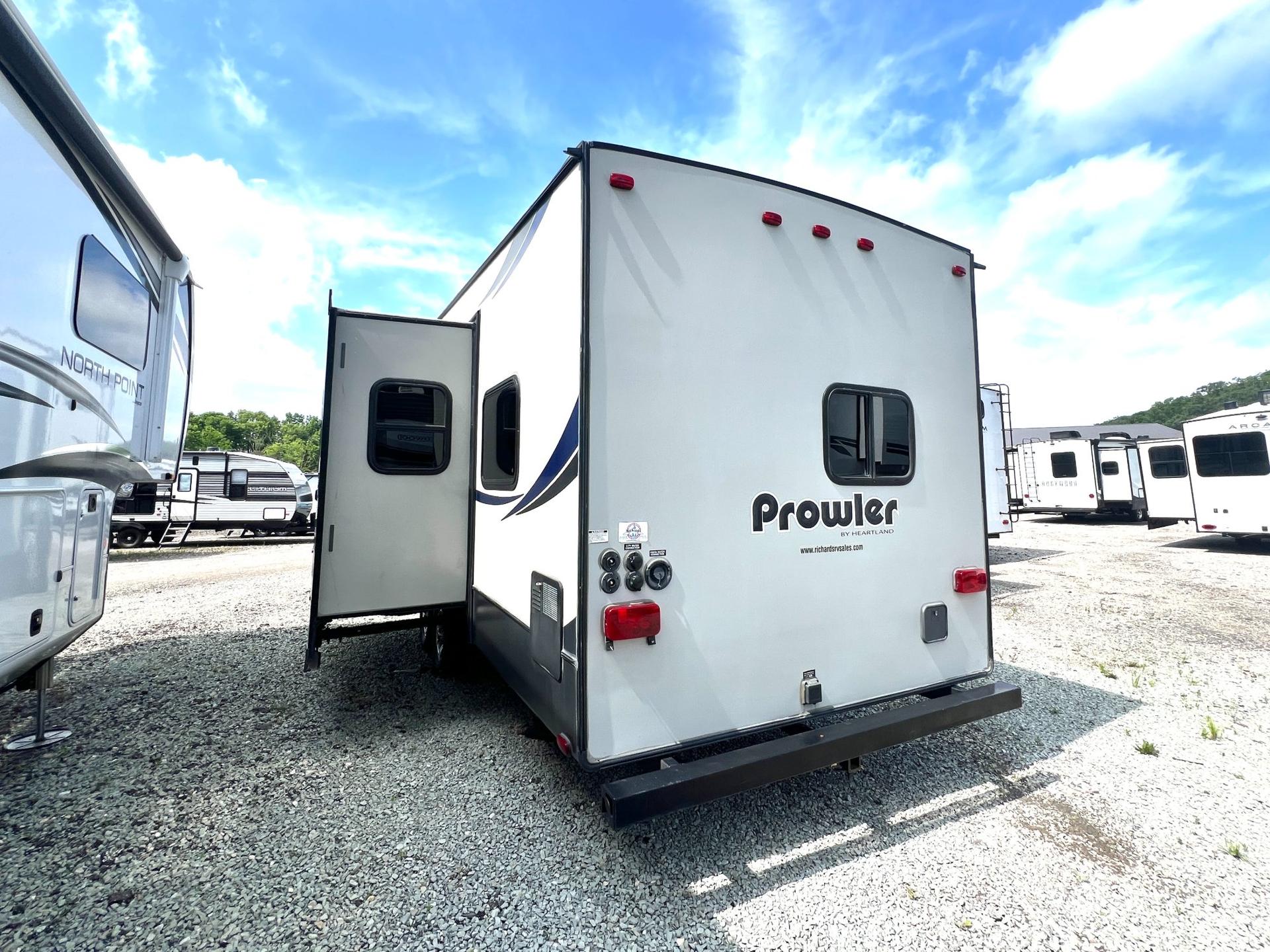 2015 Heartland 2015 Heartland Prowler - thumbnail 4