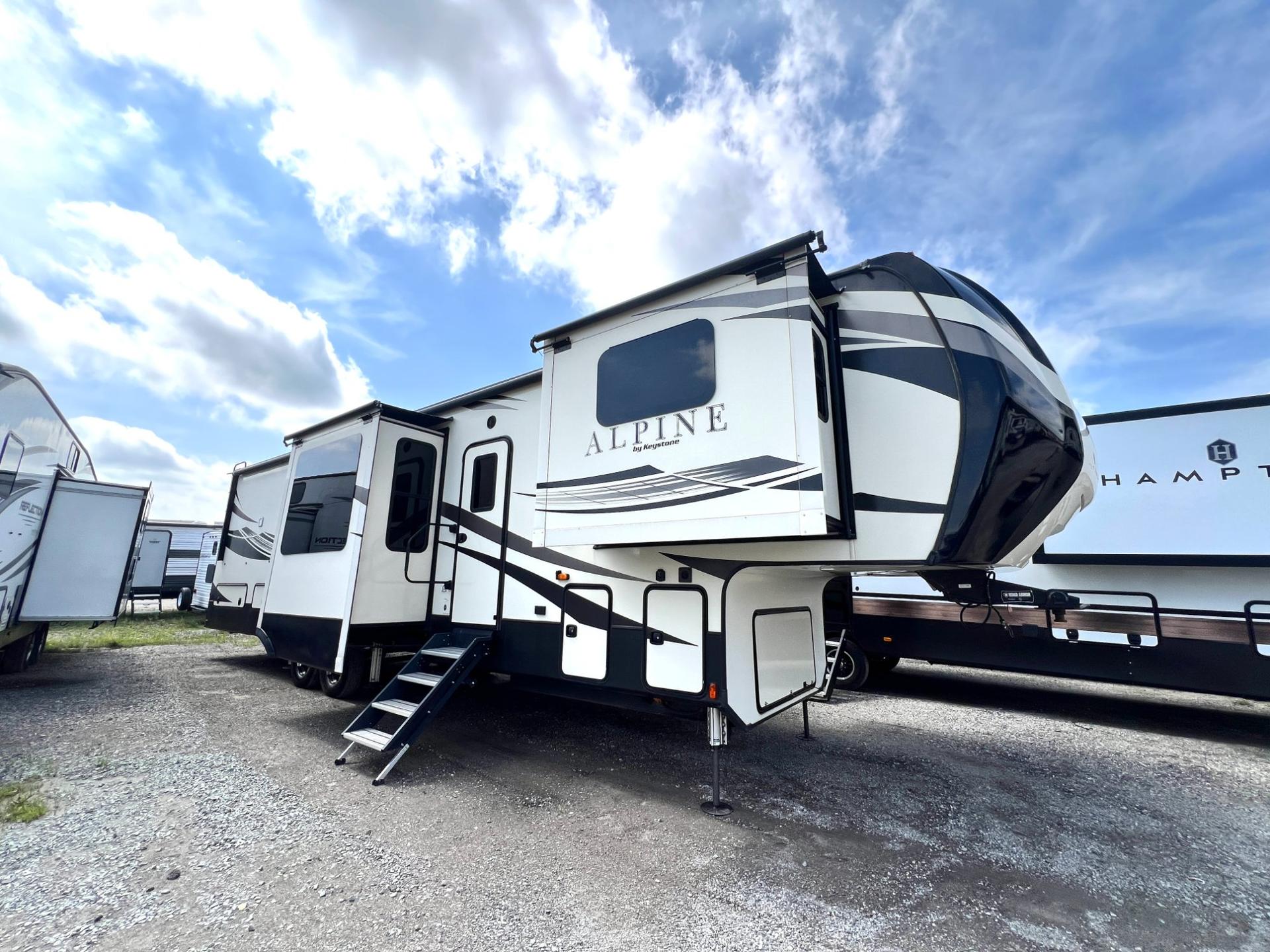 2019 Keystone Alpine Series 3710KP
