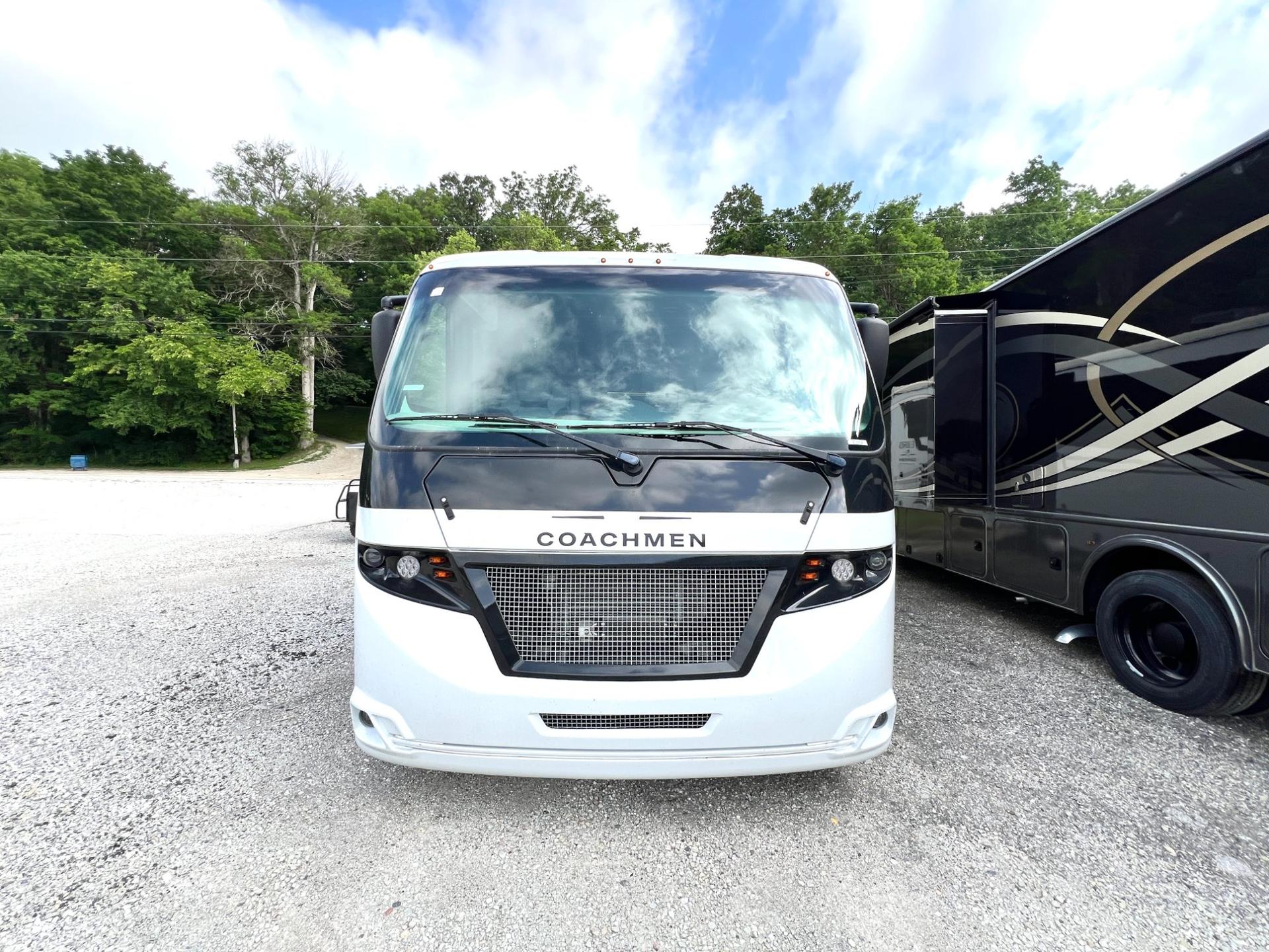 2025 Coachmen 2025 Coachmen Euro - thumbnail 3