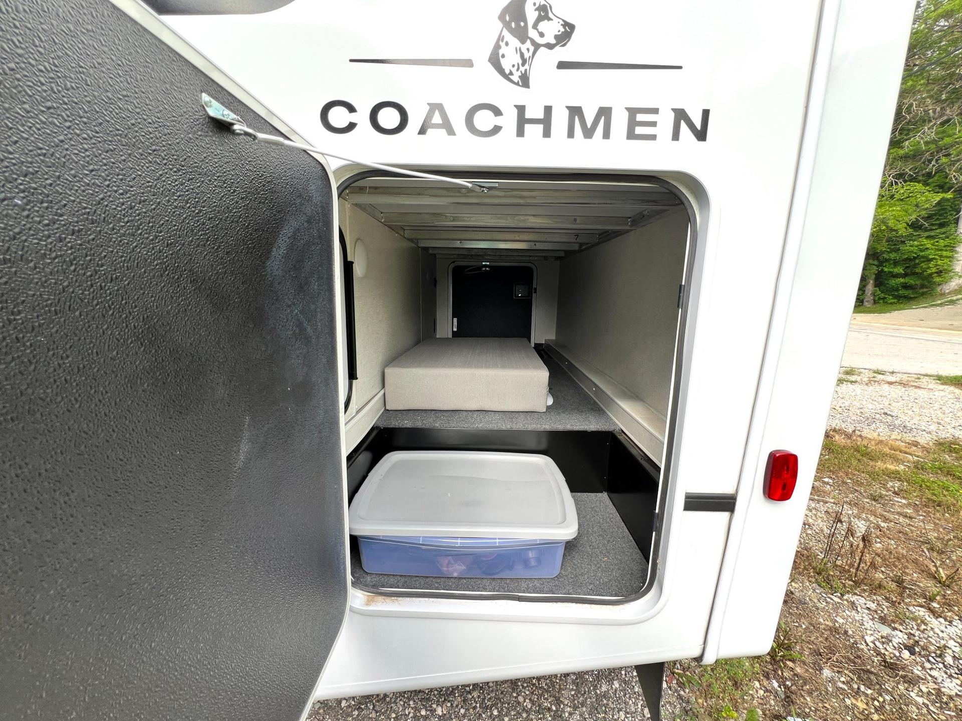 2025 Coachmen 2025 Coachmen Euro - thumbnail 10