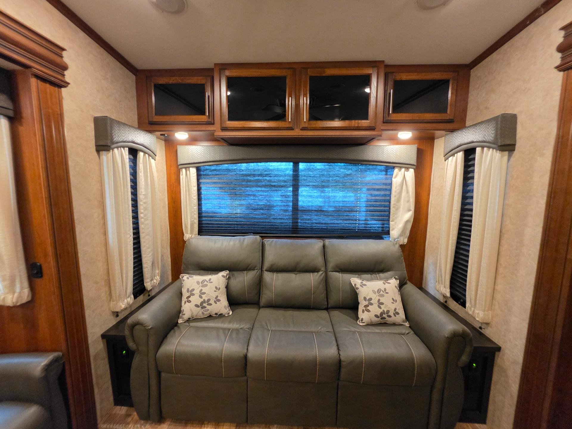 2018 Jayco 2018 Jayco Eagle - thumbnail 18