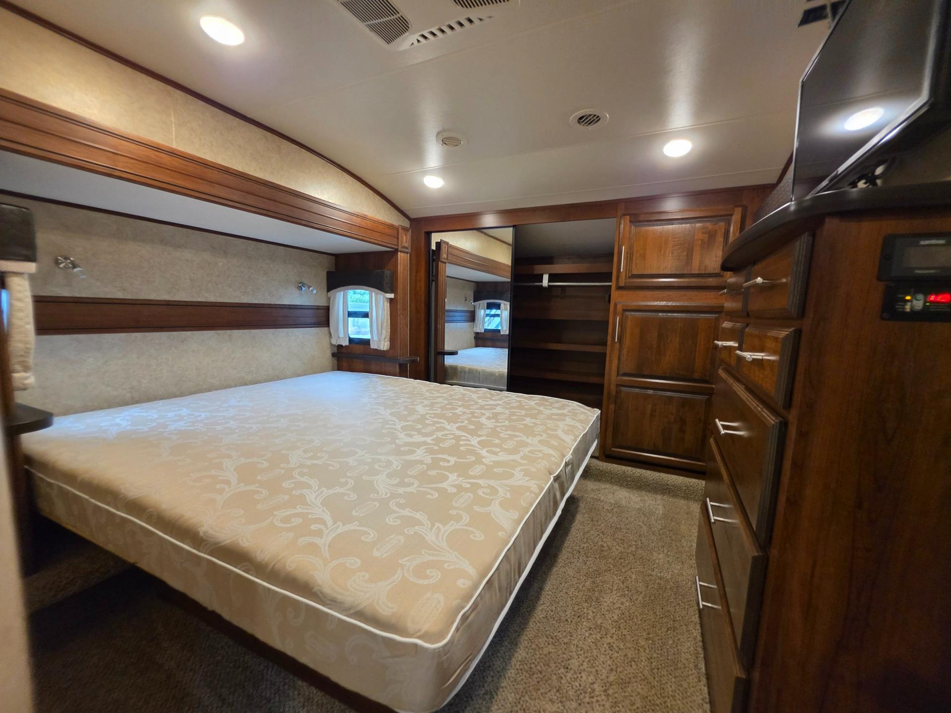 2018 Jayco 2018 Jayco Eagle - thumbnail 41