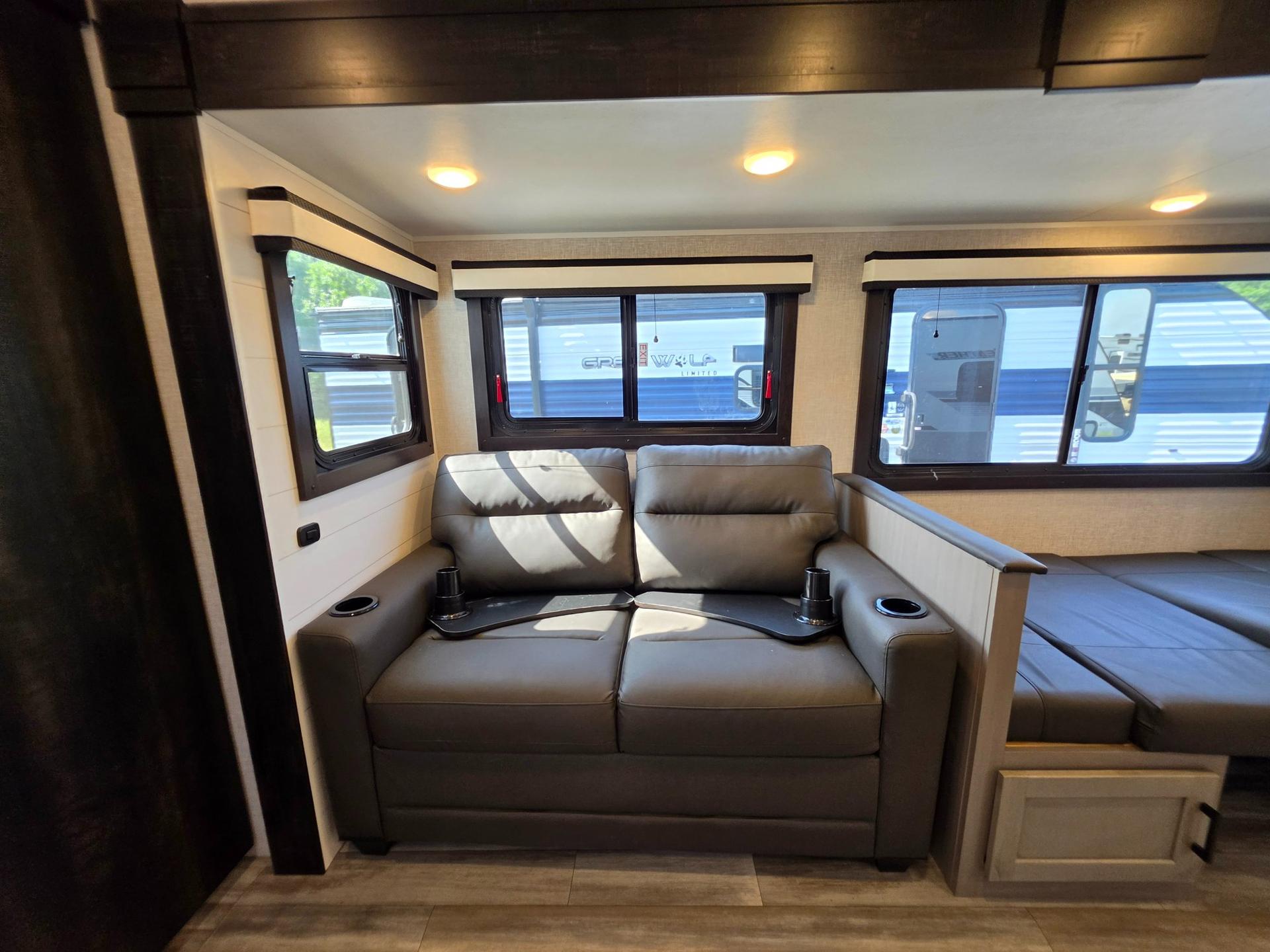 2024 Jayco 2024 Jayco Jay Feather - thumbnail 15