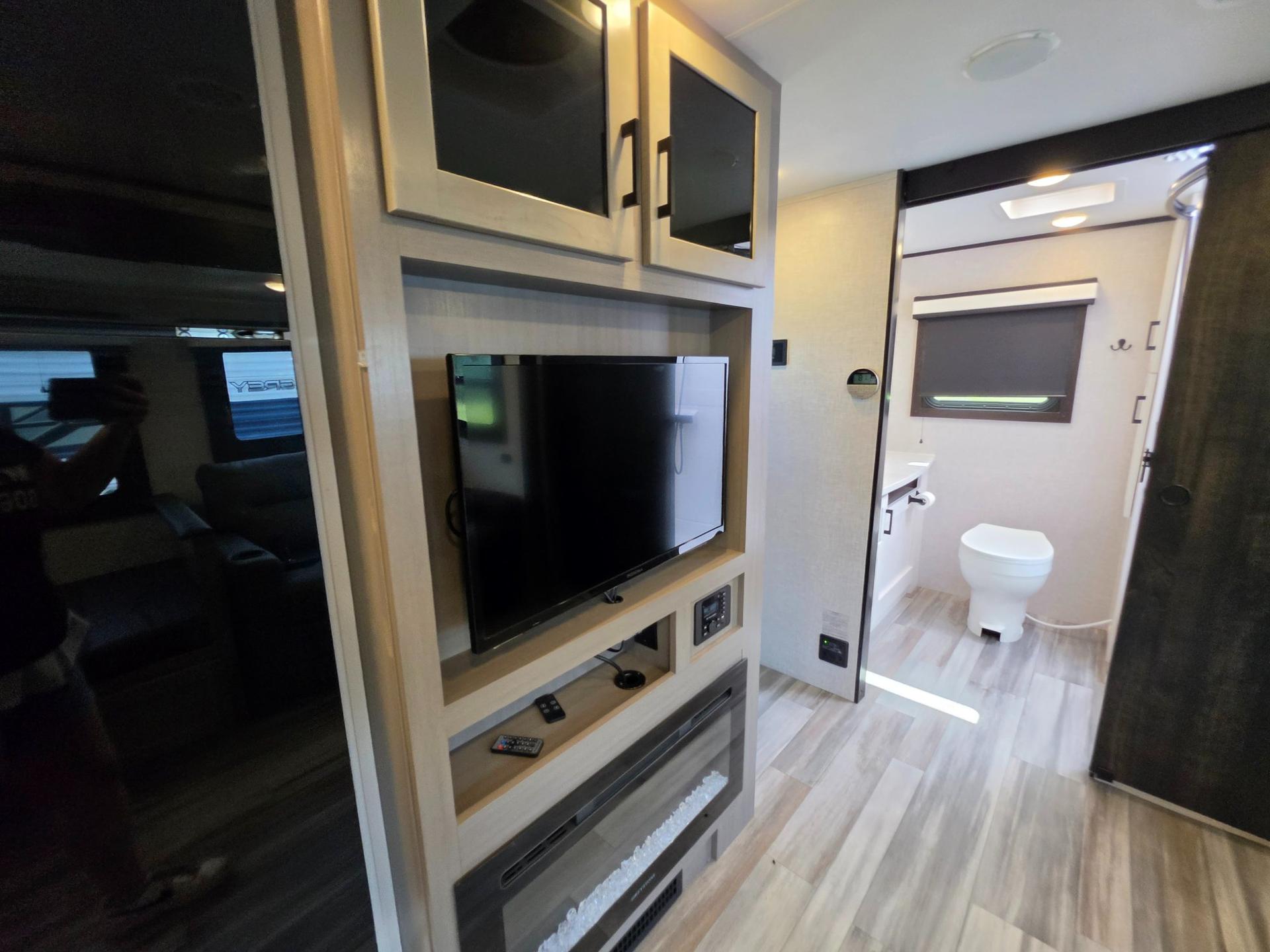 2024 Jayco 2024 Jayco Jay Feather - thumbnail 23