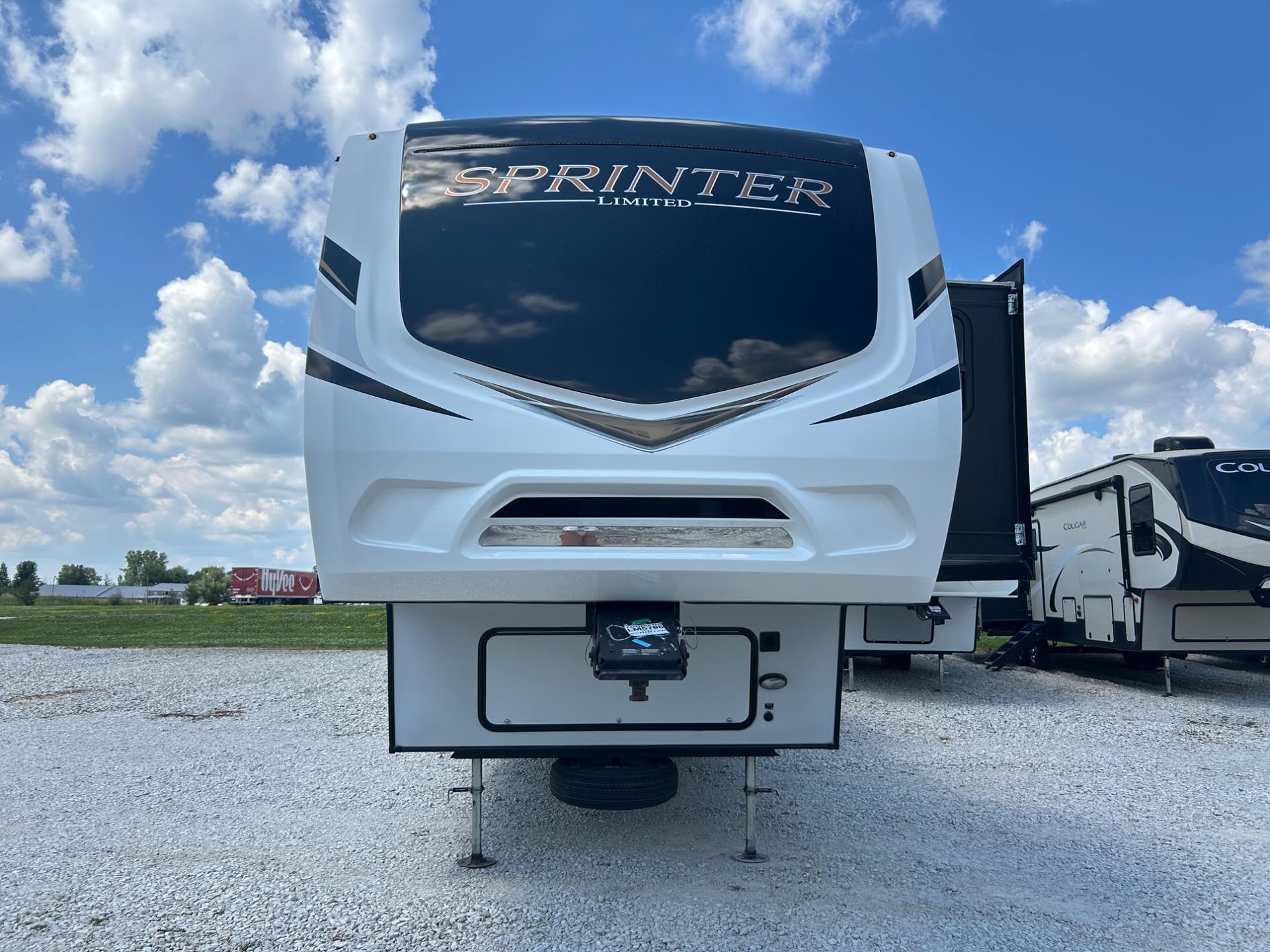 2022 Keystone 2022 Keystone Sprinter Limited - thumbnail 3