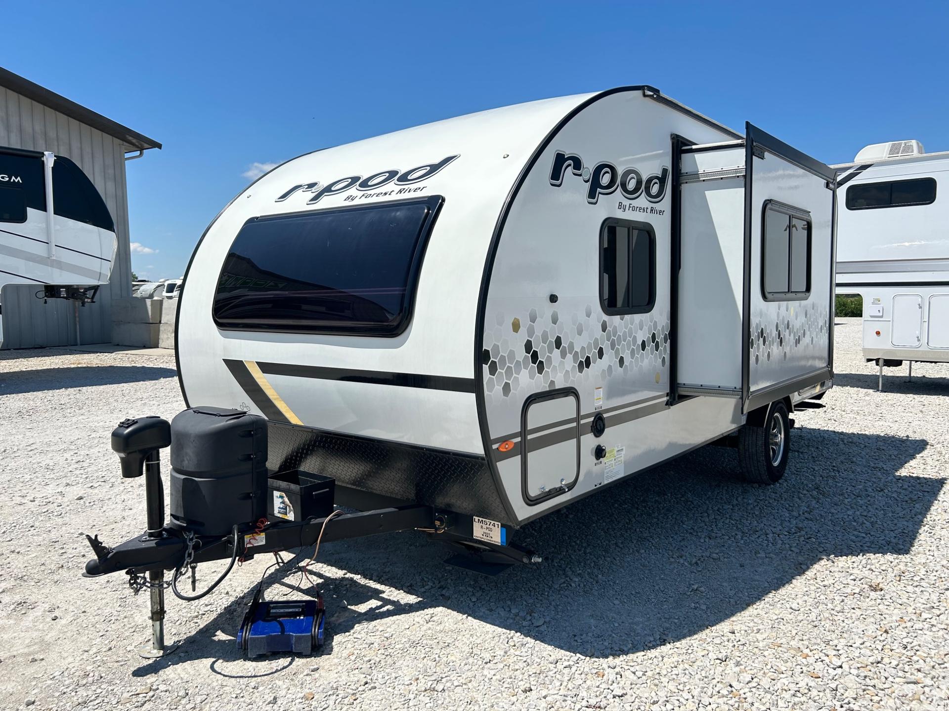 2022 Forest River 2022 Forest River R-Pod - thumbnail 4