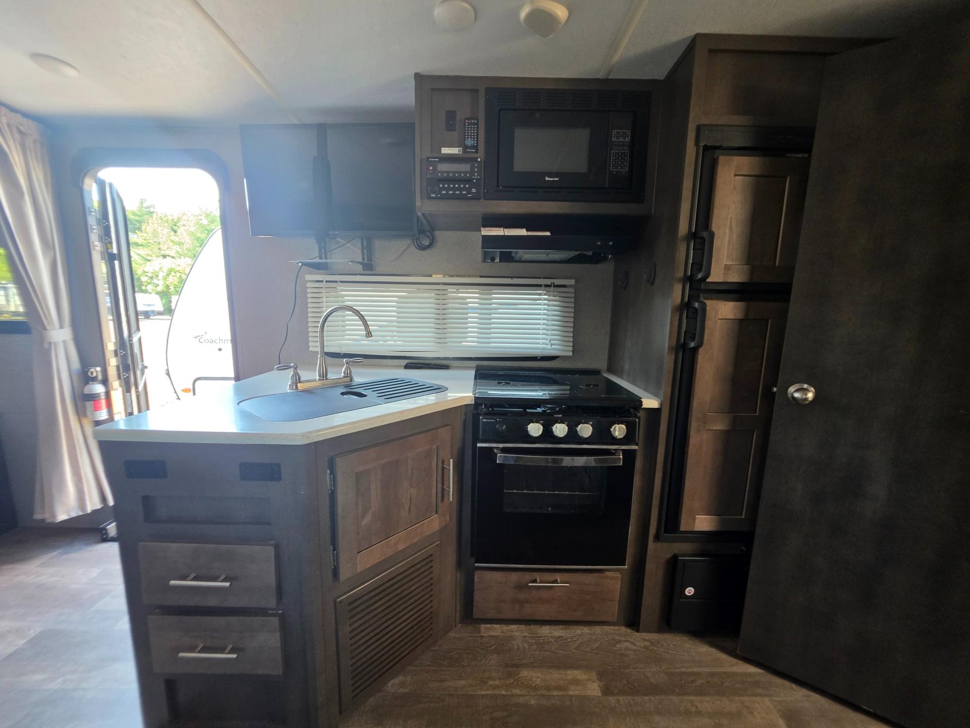 2019 Forest River 2019 Forest River Flagstaff Micro Lite - thumbnail 16