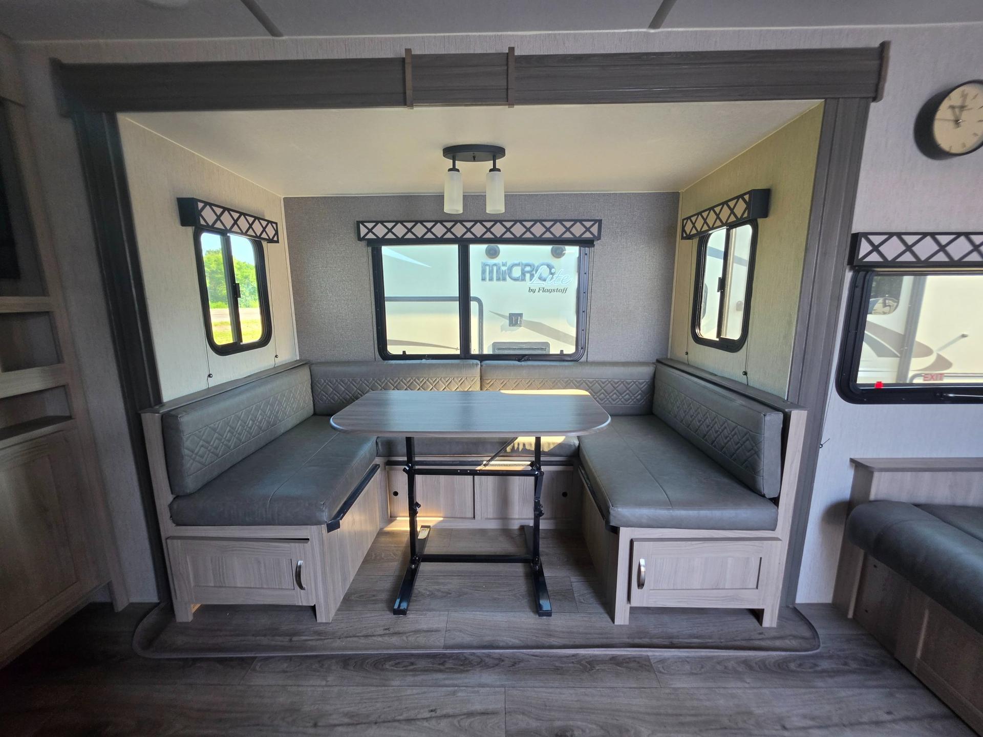 2021 Coachmen 2021 Coachmen Freedom Express Ultra Lite - thumbnail 13