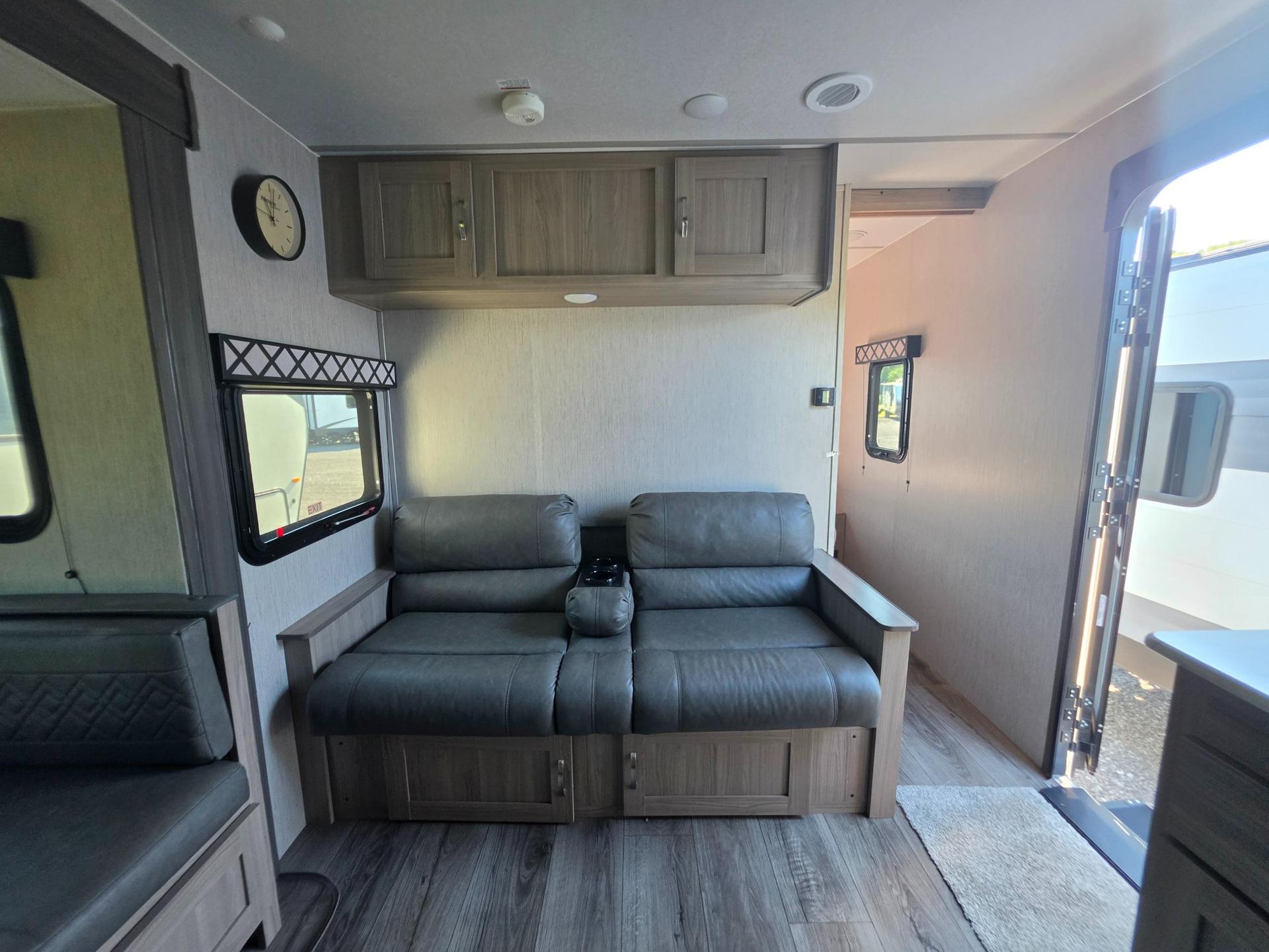 2021 Coachmen 2021 Coachmen Freedom Express Ultra Lite - thumbnail 14