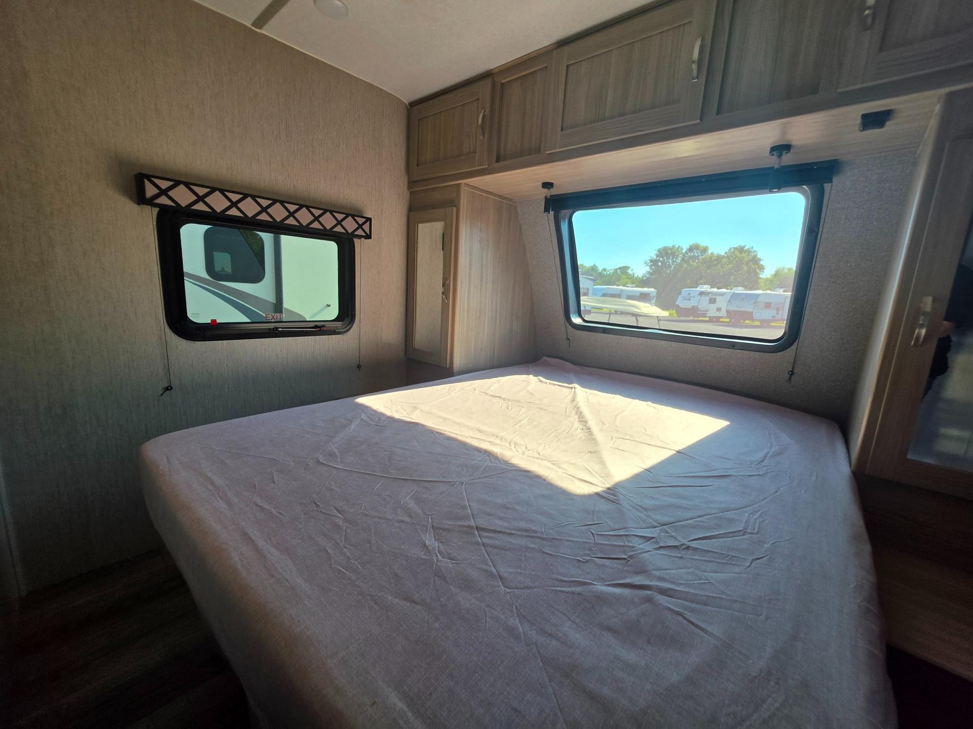 2021 Coachmen 2021 Coachmen Freedom Express Ultra Lite - thumbnail 29