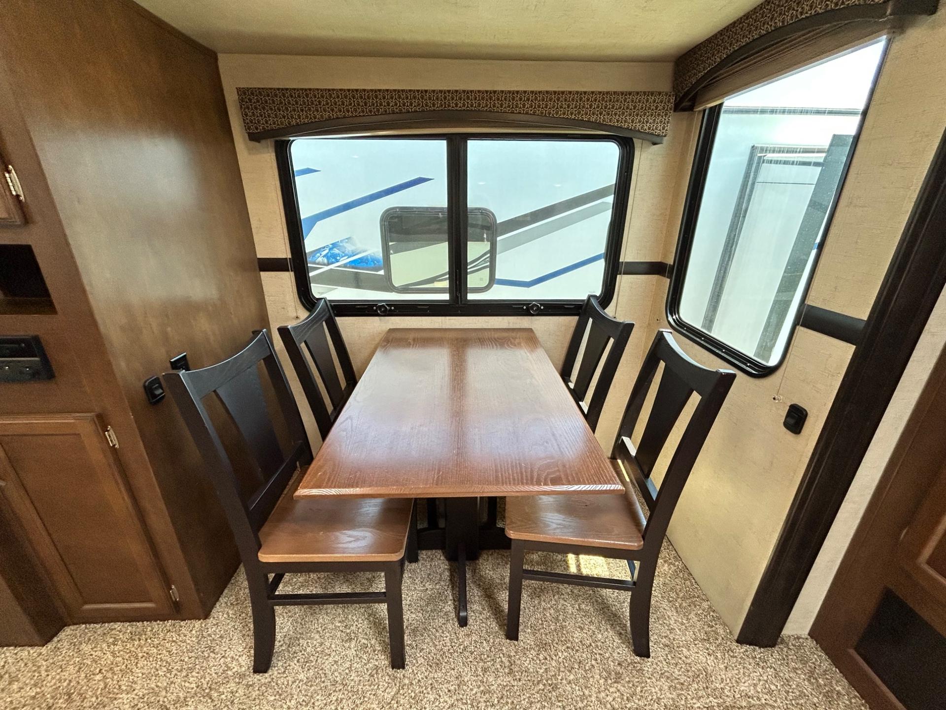 2018 Venture RV 2018 Venture RV SportTrek Touring Edition - thumbnail 14