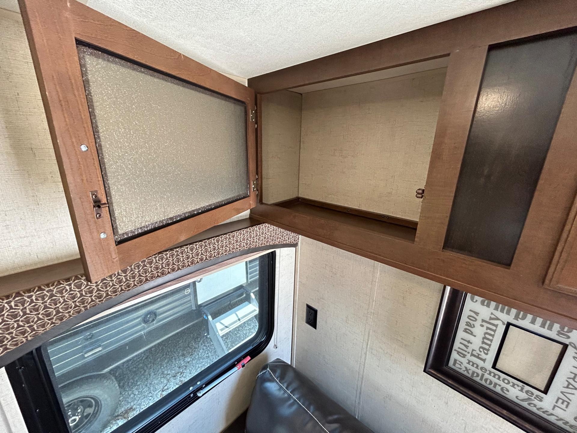 2018 Venture RV 2018 Venture RV SportTrek Touring Edition - thumbnail 21