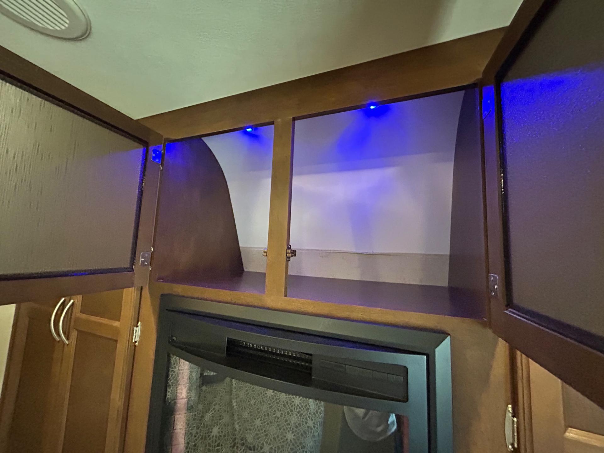 2018 Venture RV 2018 Venture RV SportTrek Touring Edition - thumbnail 33