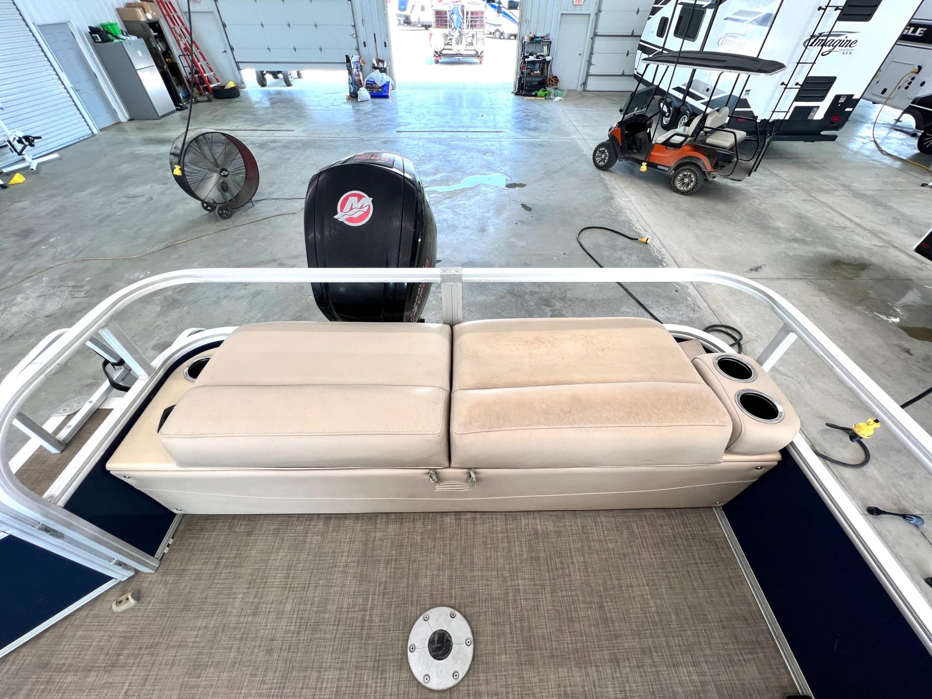 2019 Sun Tracker 2019 Sun Tracker Fishin' Barge - thumbnail 6
