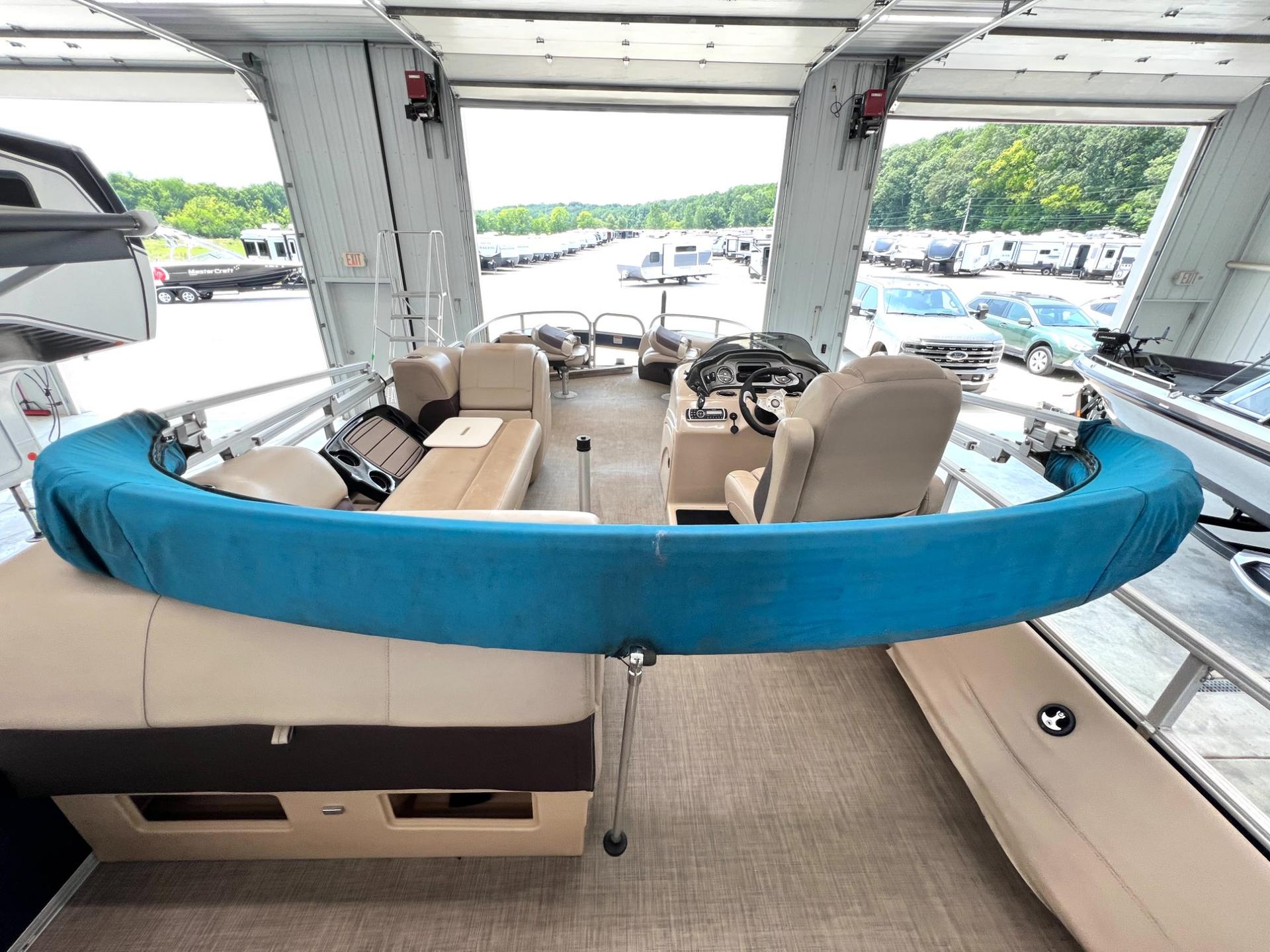 2019 Sun Tracker 2019 Sun Tracker Fishin' Barge - thumbnail 8