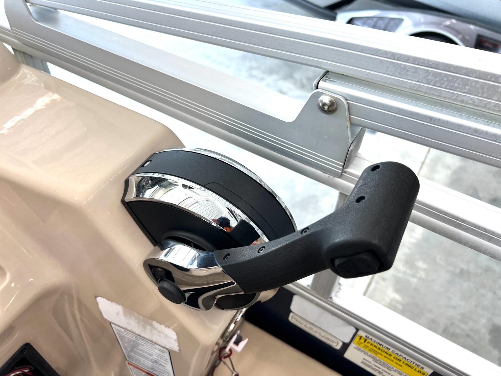 2019 Sun Tracker 2019 Sun Tracker Fishin' Barge - thumbnail 16