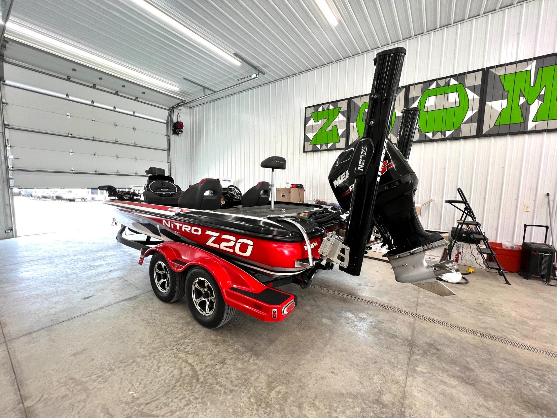 2018 Tracker 2018 Tracker Nitro - thumbnail 3