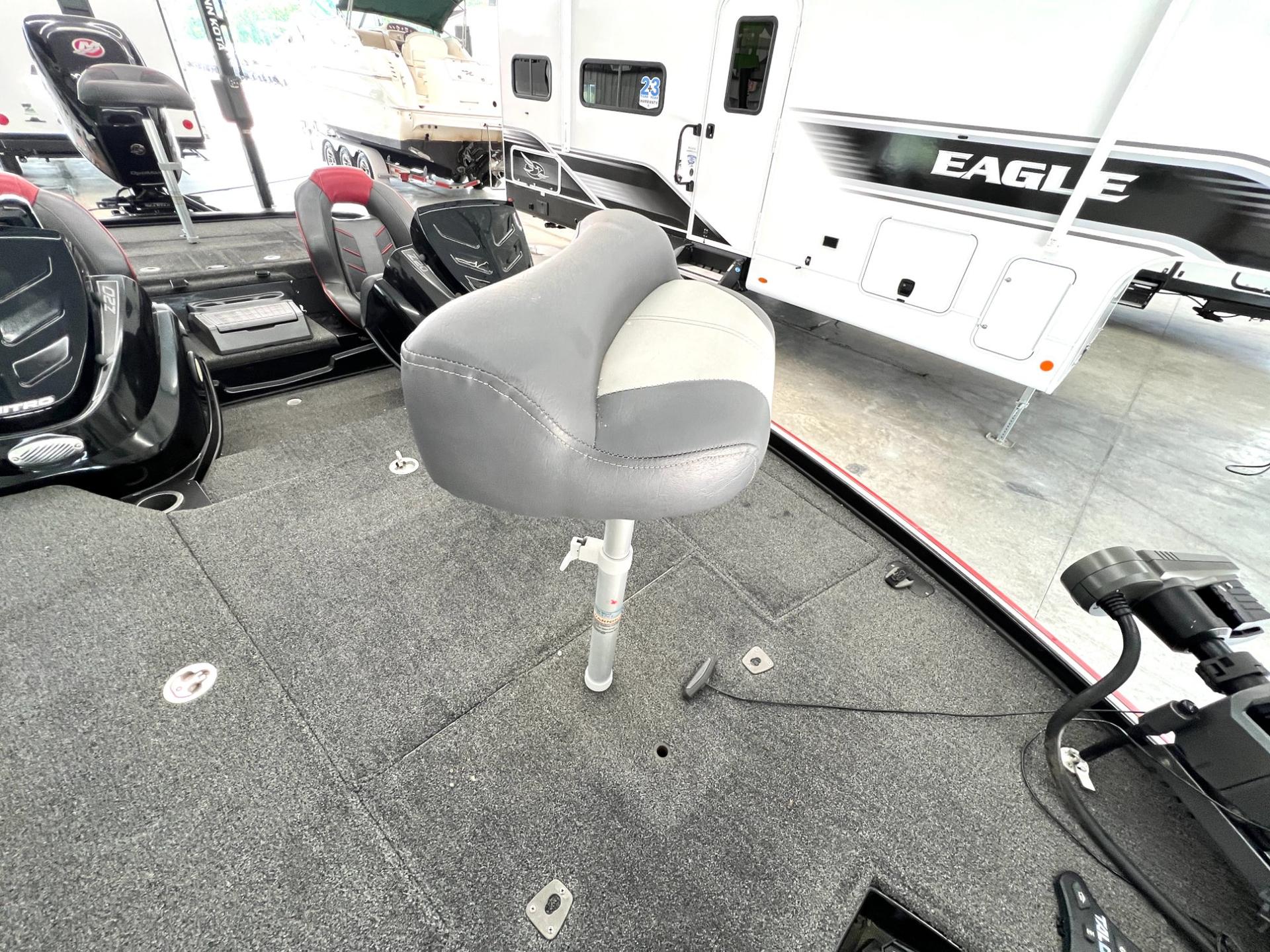 2018 Tracker 2018 Tracker Nitro - thumbnail 19