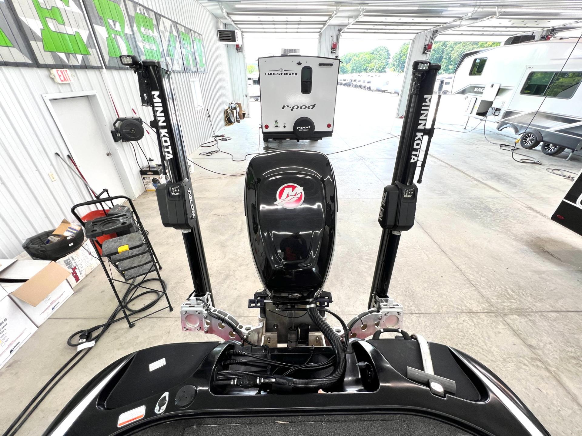 2018 Tracker 2018 Tracker Nitro - thumbnail 33