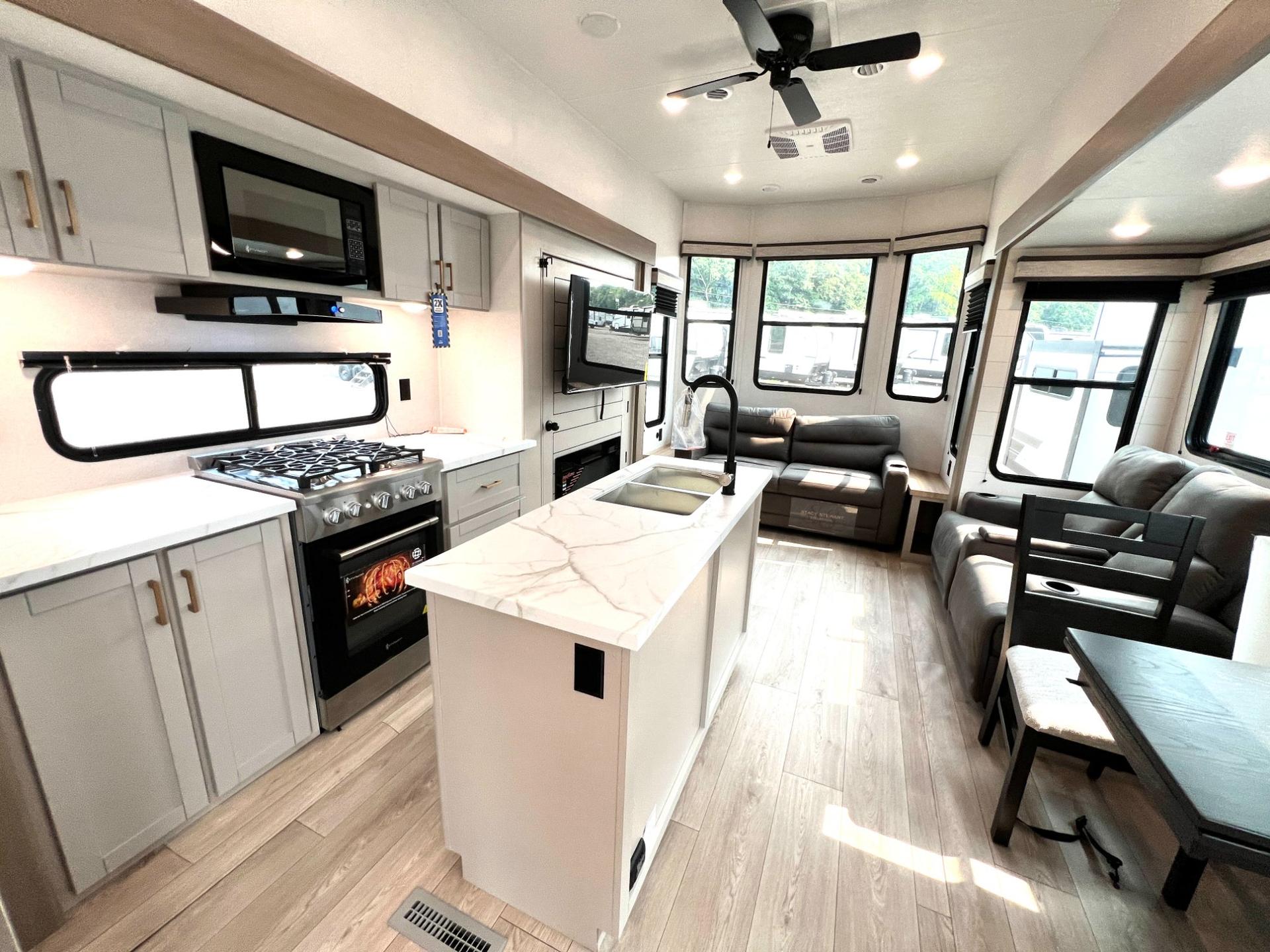 2027 Jayco 2027 Jayco Jay Flight Bungalow - thumbnail 7