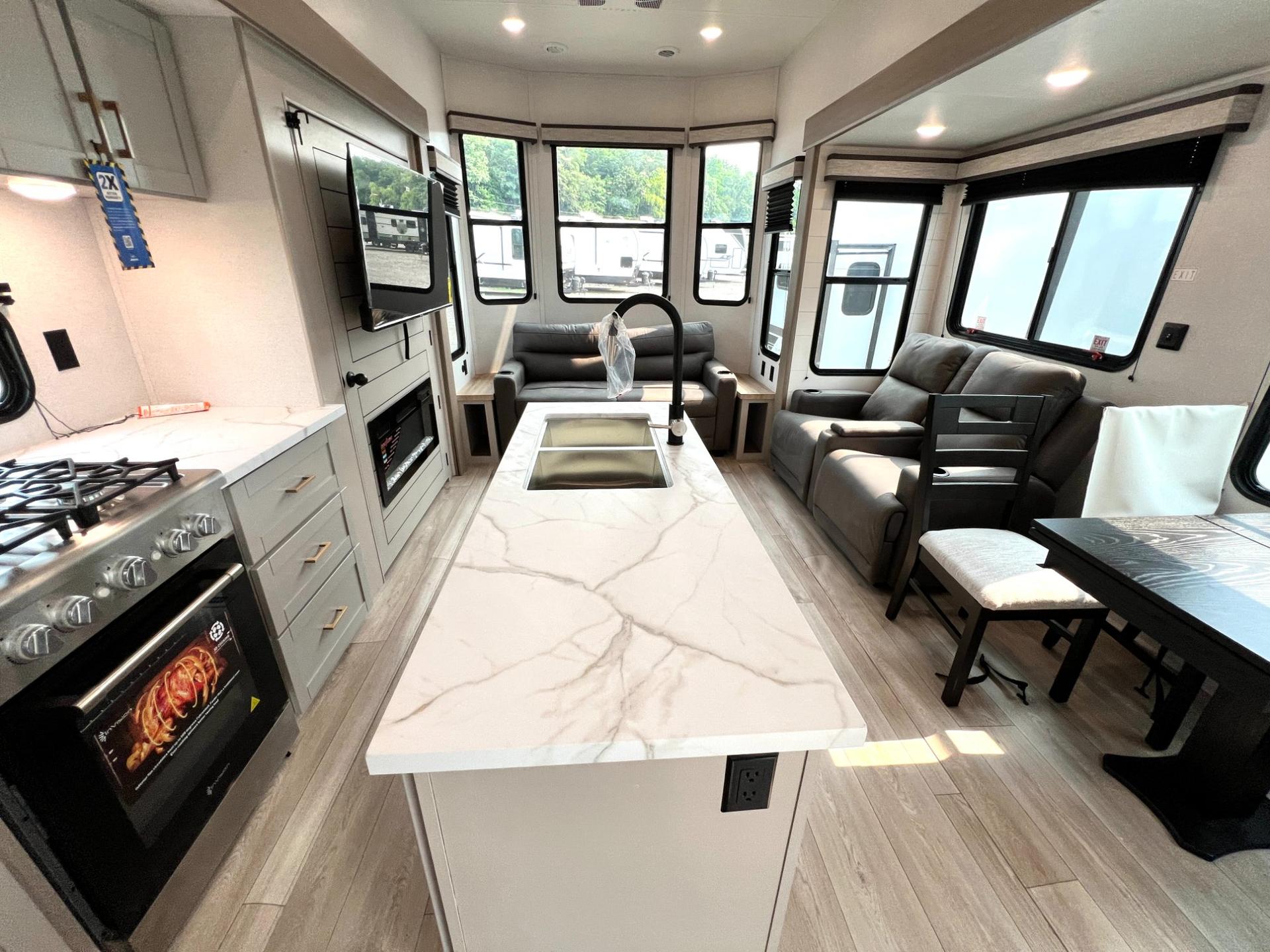 2027 Jayco 2027 Jayco Jay Flight Bungalow - thumbnail 9