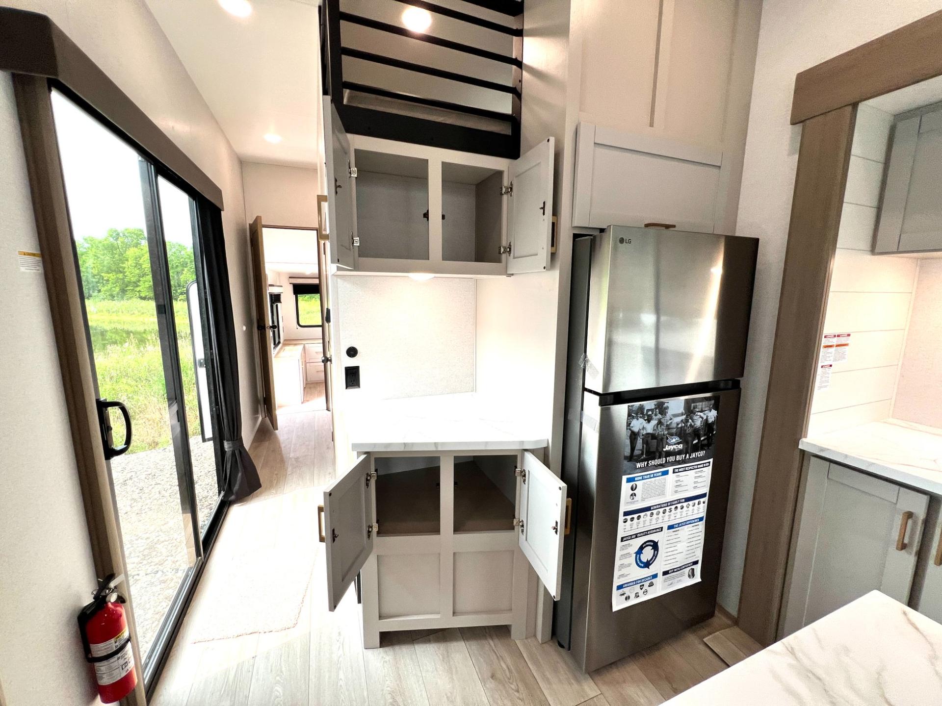 2027 Jayco 2027 Jayco Jay Flight Bungalow - thumbnail 27
