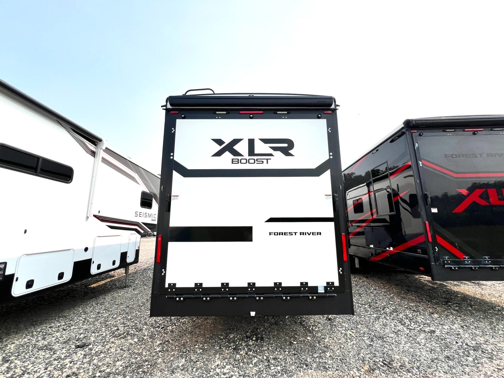 2027 Forest River 2027 Forest River XLR Boost - thumbnail 4