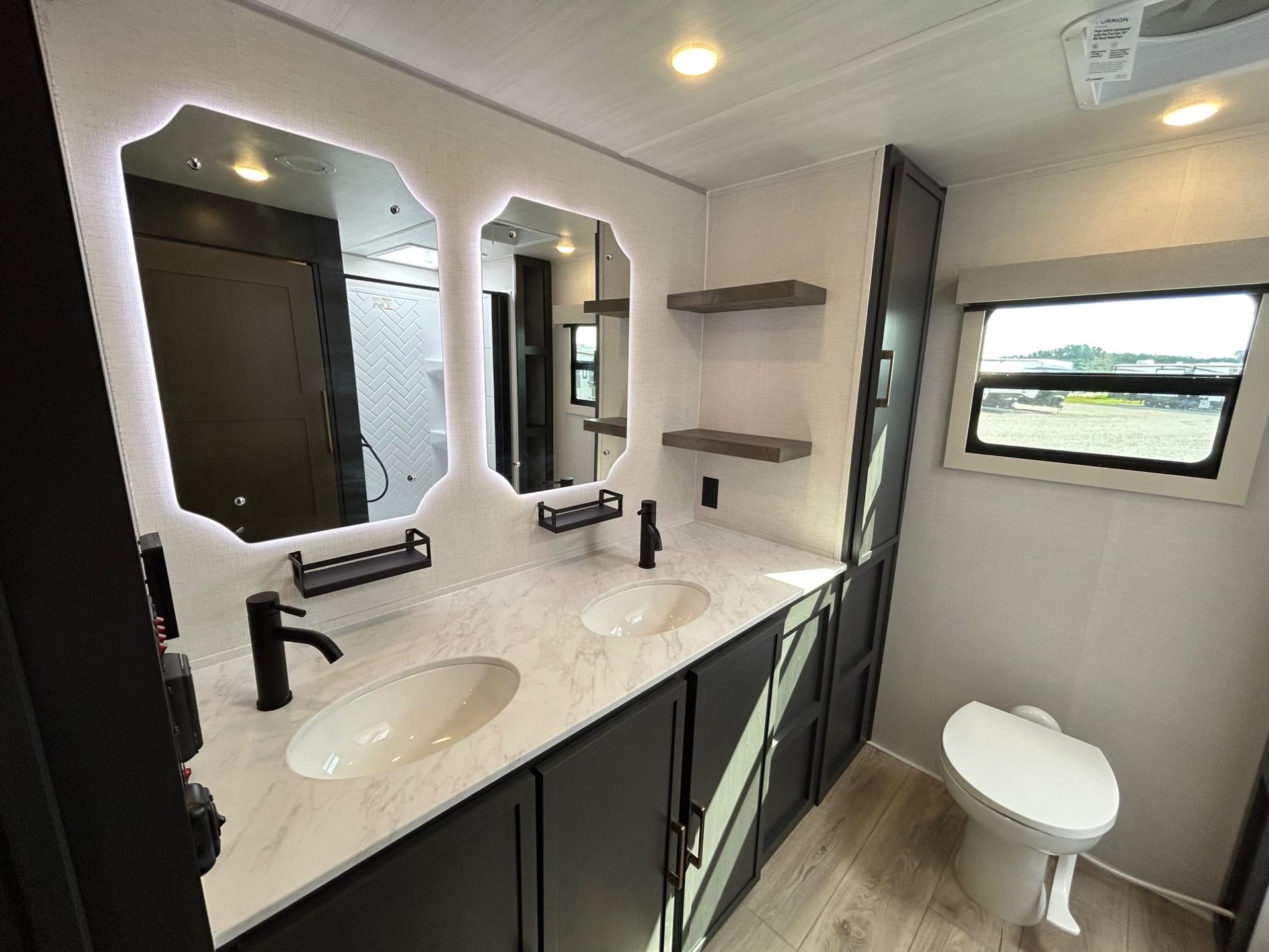 2027 Forest River 2027 Forest River Grand Surveyor - thumbnail 33