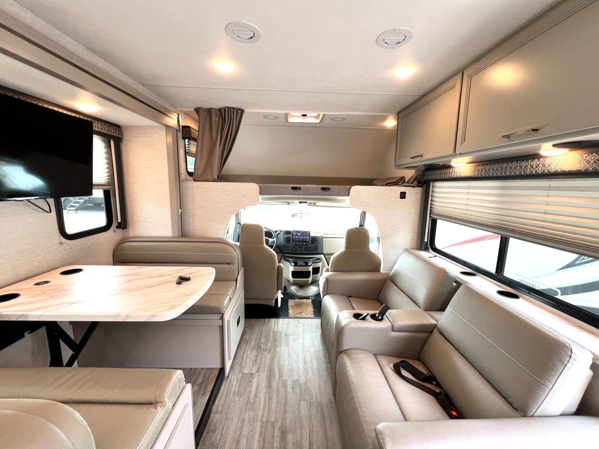 2025 Thor Motor Coach 2025 Thor Motor Coach Quantum - thumbnail 11