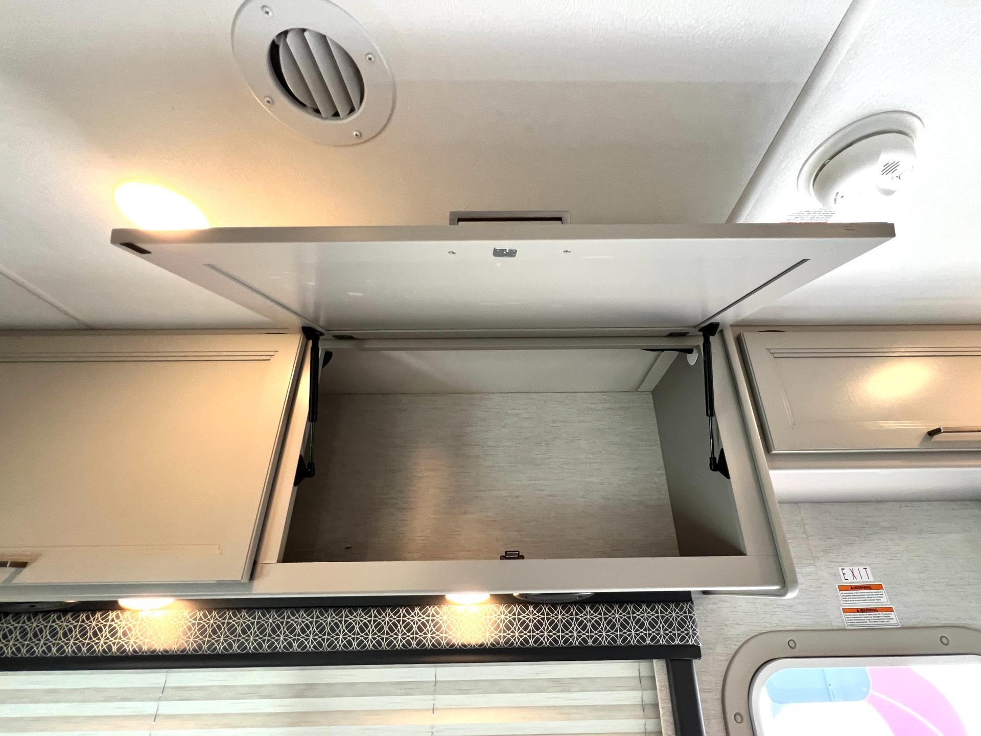 2025 Thor Motor Coach 2025 Thor Motor Coach Quantum - thumbnail 25