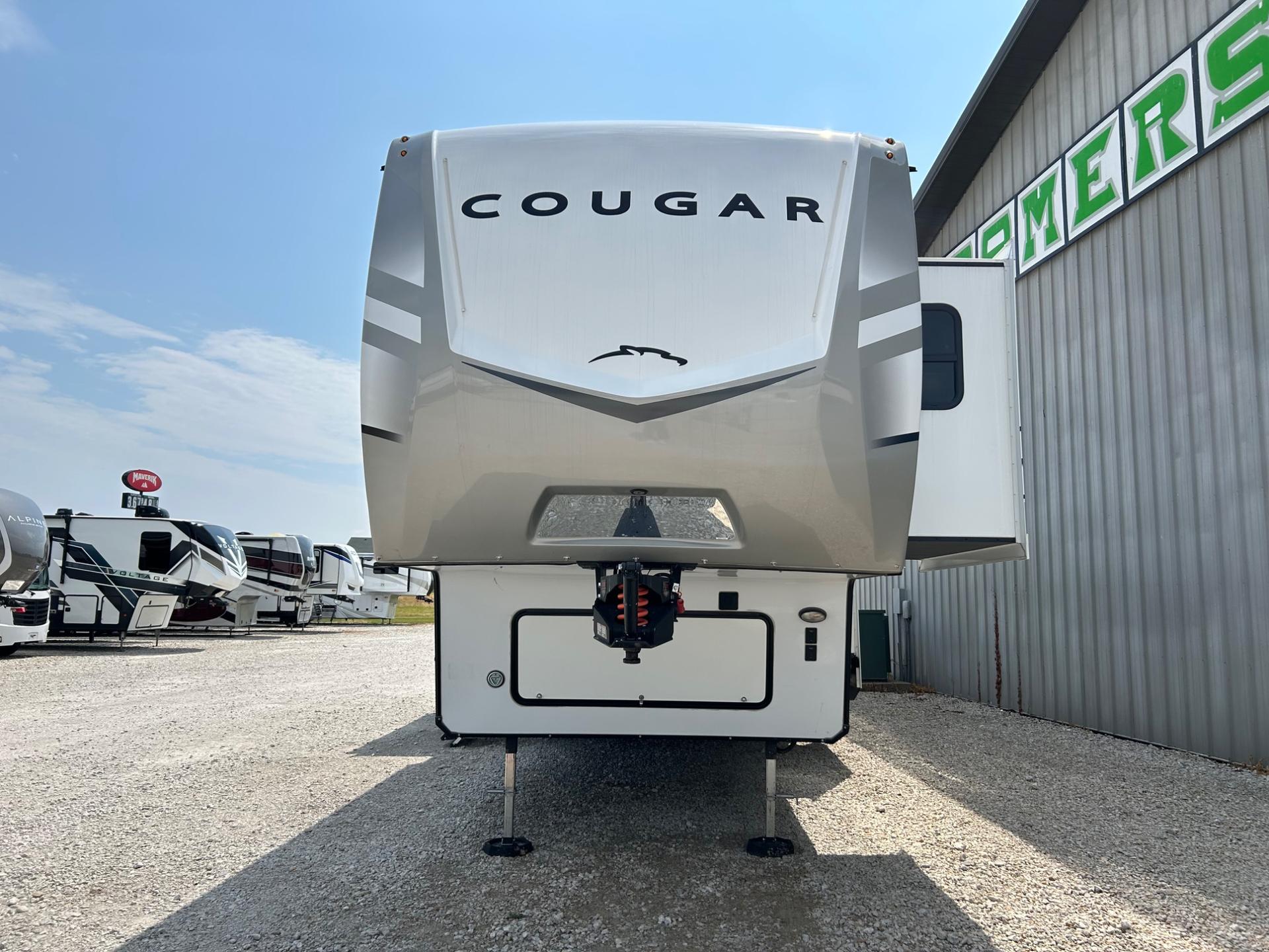 2025 Keystone 2025 Keystone Cougar - thumbnail 3