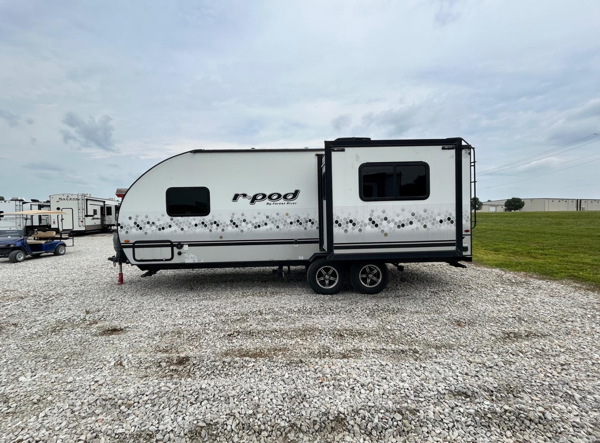 2022 Forest River 2022 Forest River R-POD - thumbnail 5