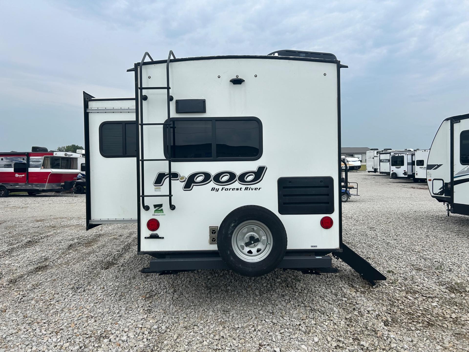 2022 Forest River 2022 Forest River R-POD - thumbnail 7