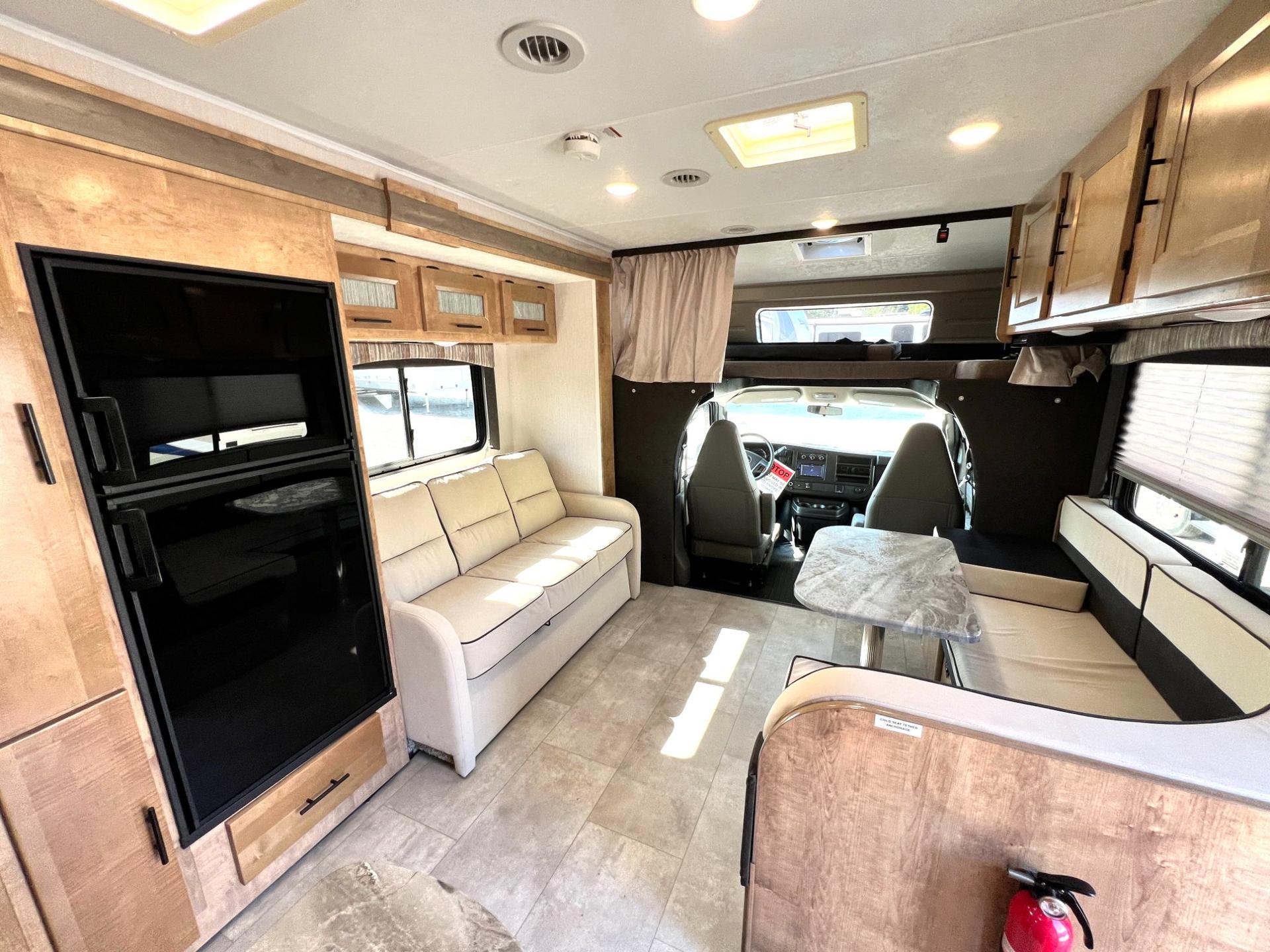 2021 Coachmen 2021 Coachmen Leprechaun Premier - thumbnail 42