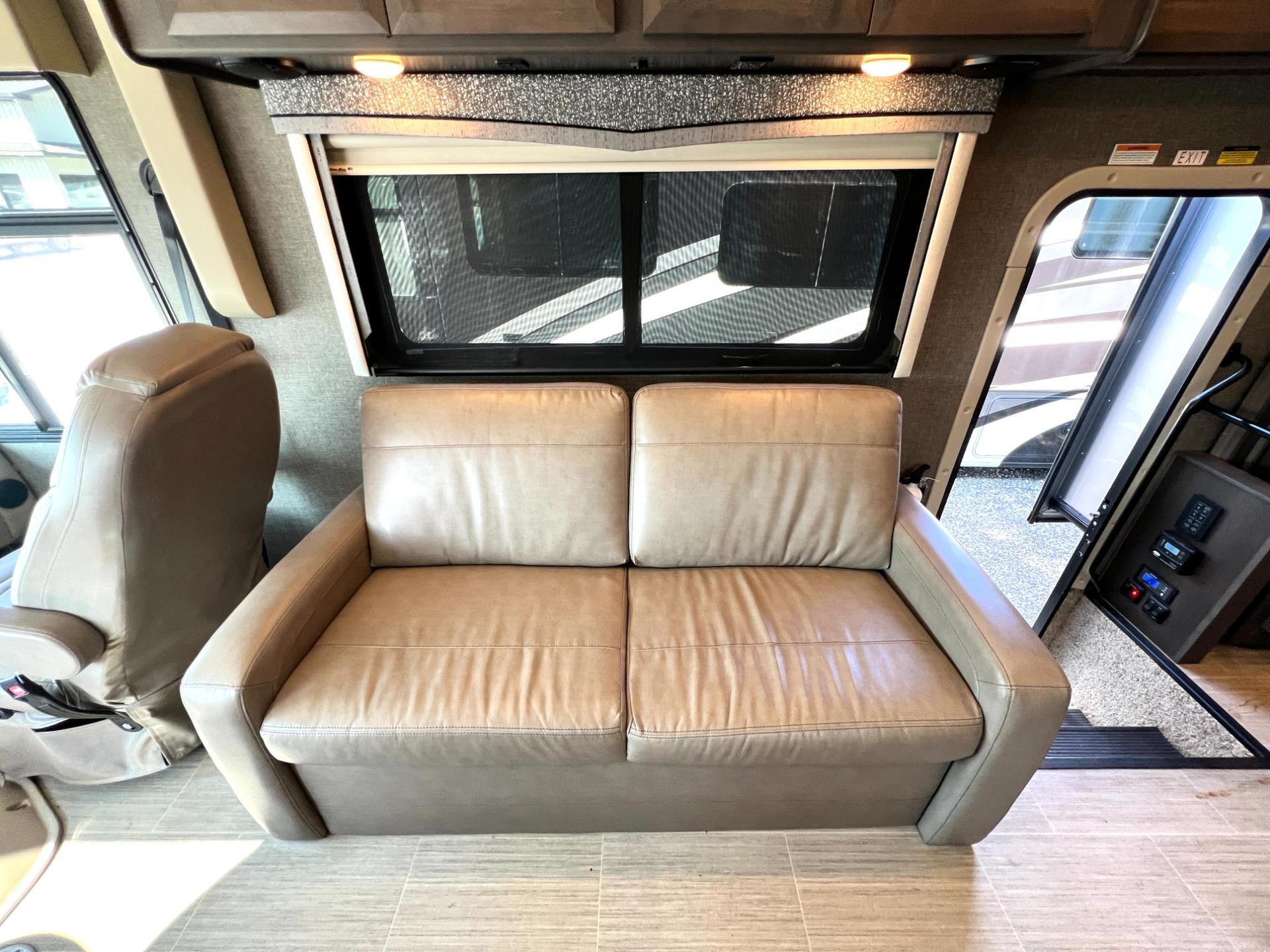 2021 Thor Motor Coach 2021 Thor Motor Coach Challenger - thumbnail 23