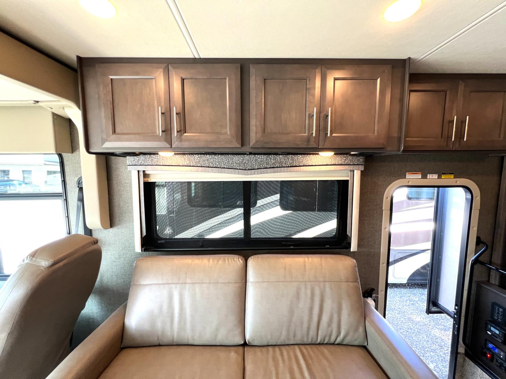 2021 Thor Motor Coach 2021 Thor Motor Coach Challenger - thumbnail 24