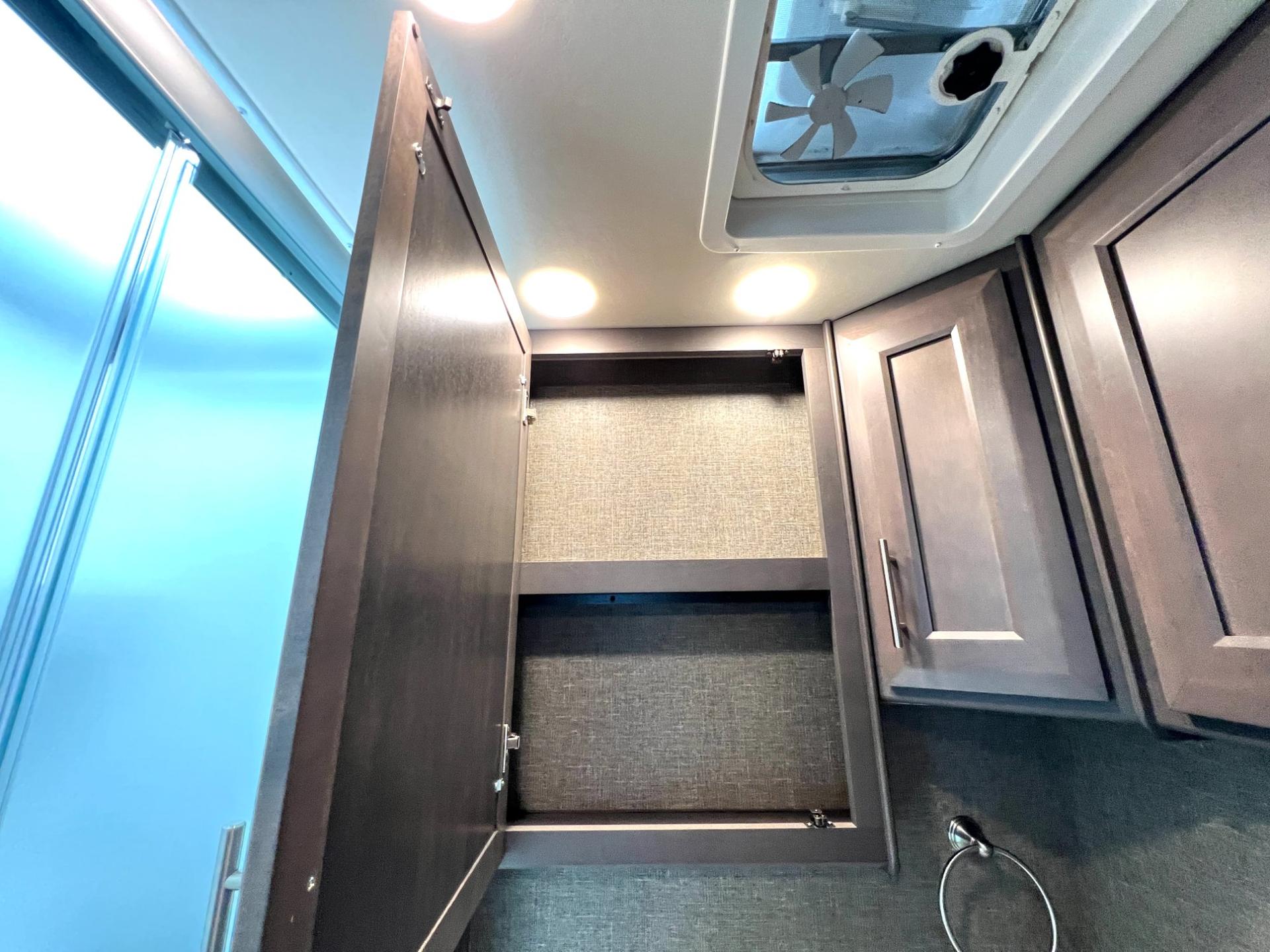 2021 Thor Motor Coach 2021 Thor Motor Coach Challenger - thumbnail 43