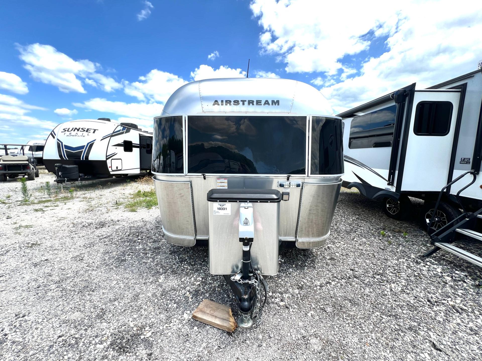 2019 Airstream 2019 Airstream Flying Cloud - thumbnail 3