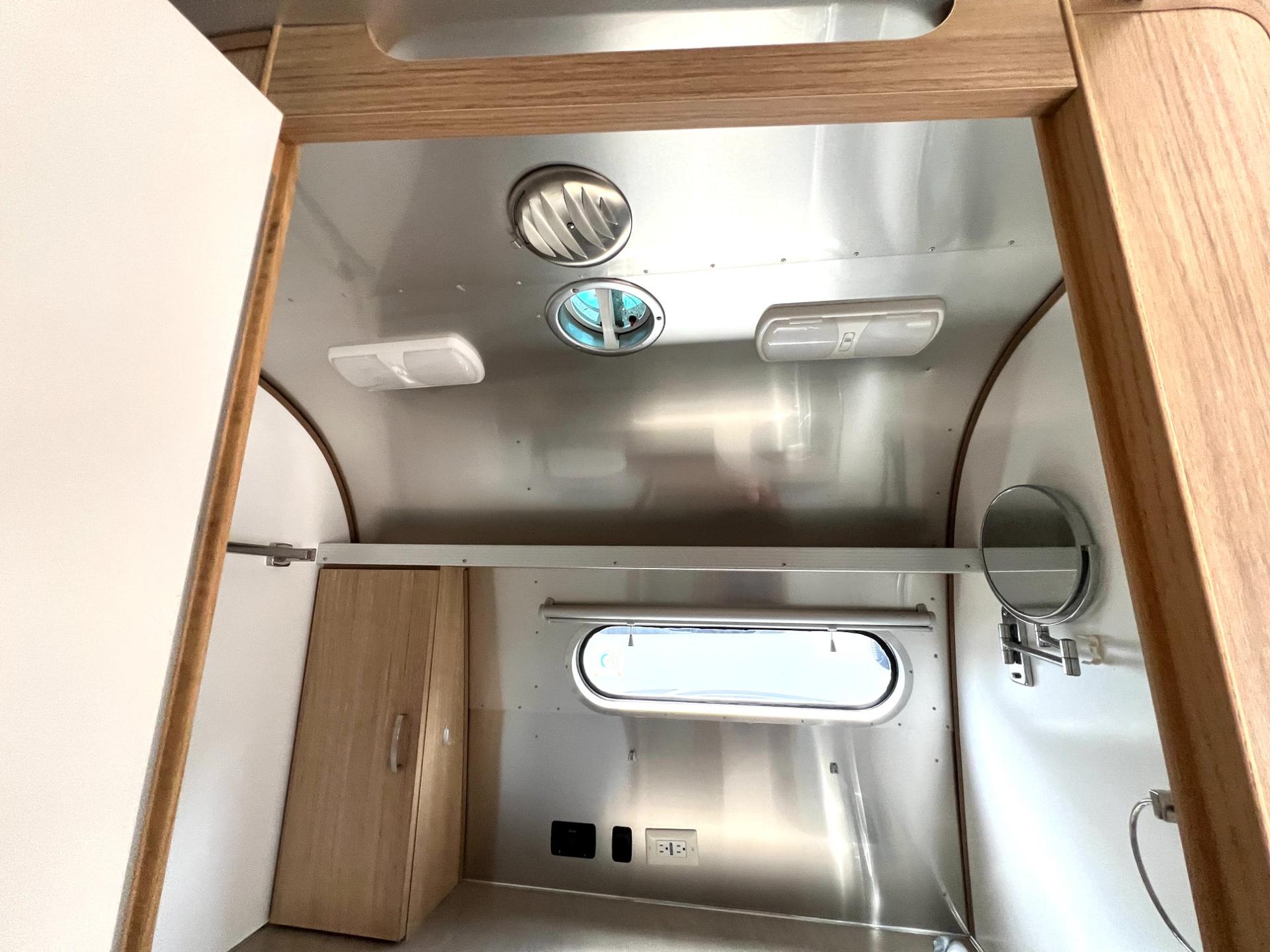 2019 Airstream 2019 Airstream Flying Cloud - thumbnail 22