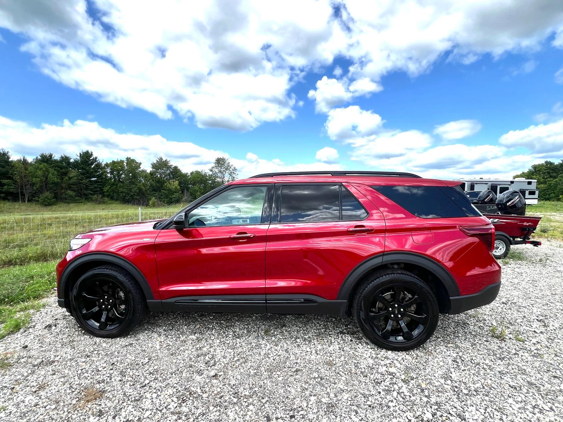 2023 Ford 2023 Ford Explorer - thumbnail 2