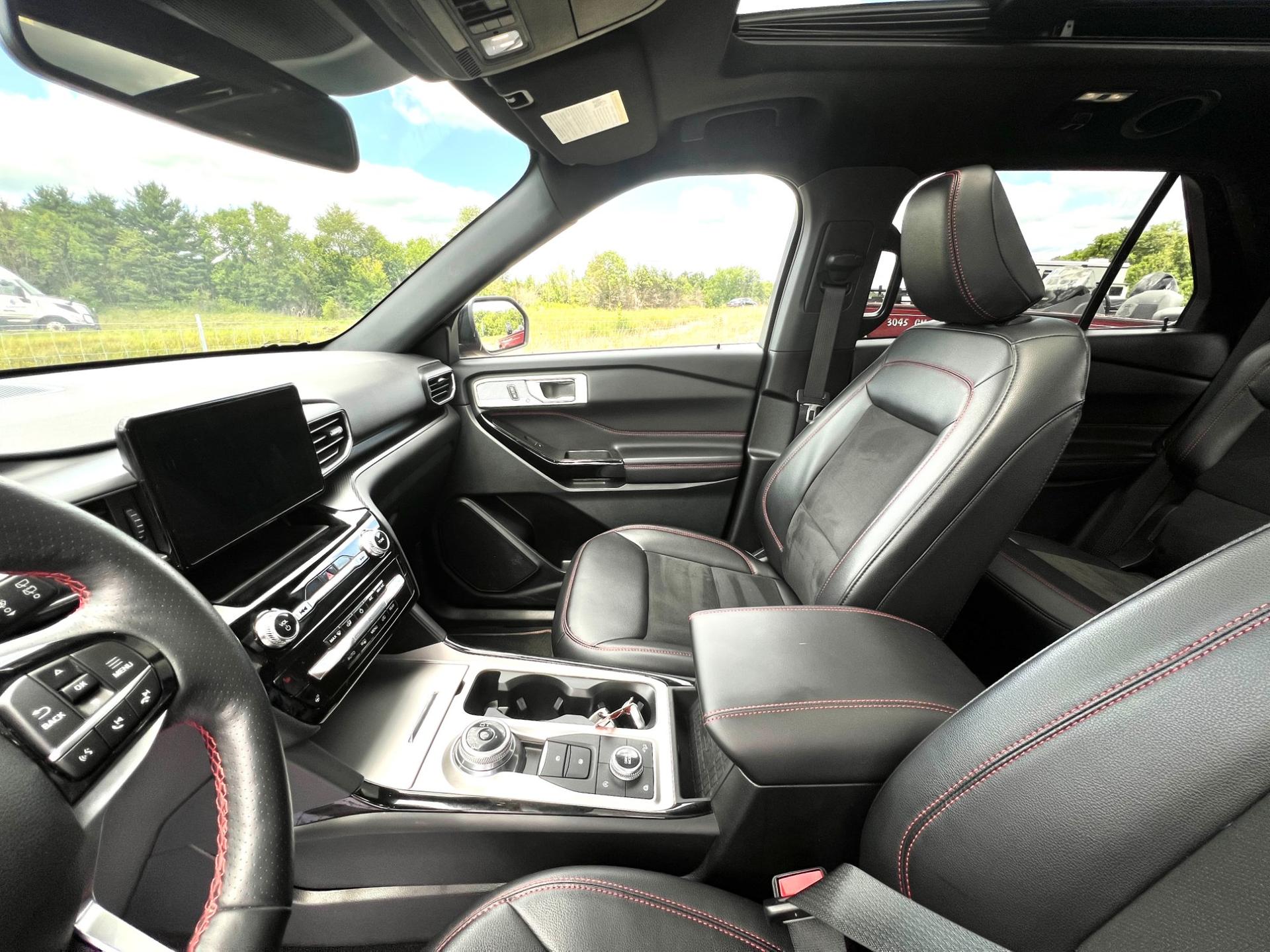 2023 Ford 2023 Ford Explorer - thumbnail 13