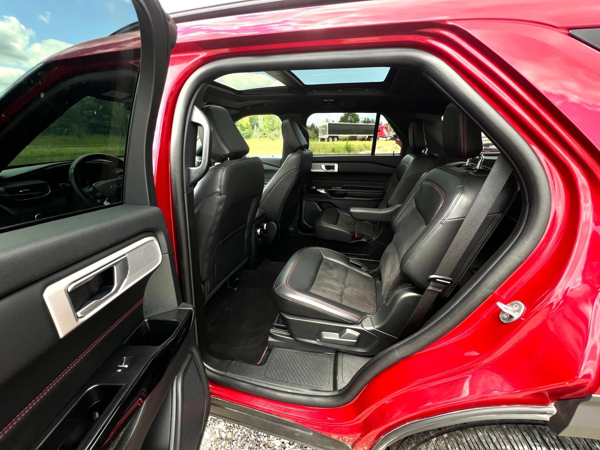 2023 Ford 2023 Ford Explorer - thumbnail 14