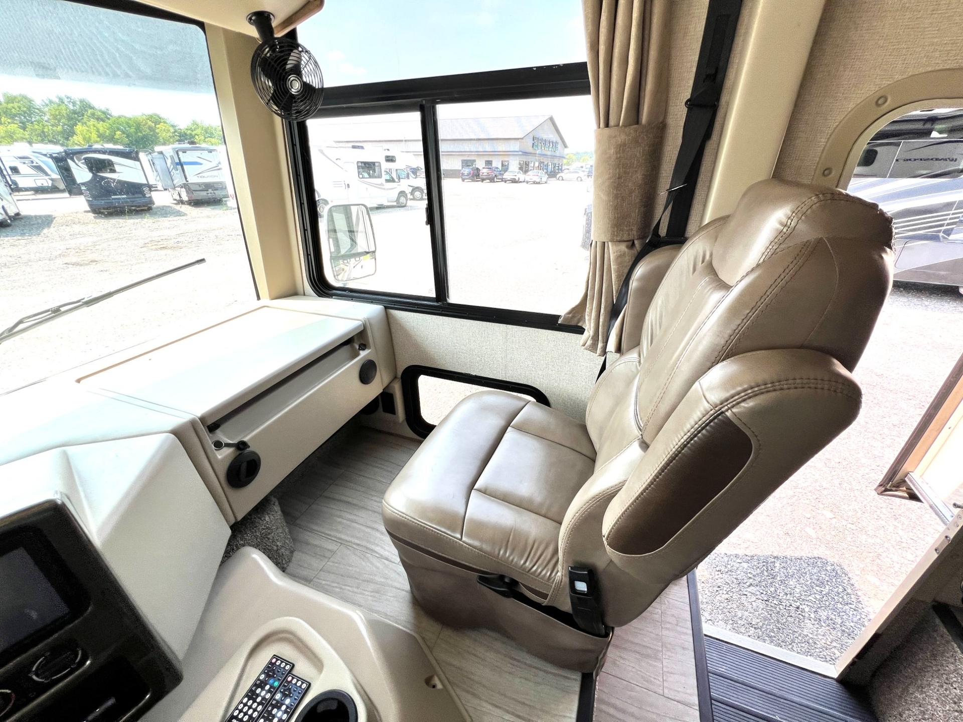 2018 Thor Motor Coach 2018 Thor Motor Coach Windsport - thumbnail 14
